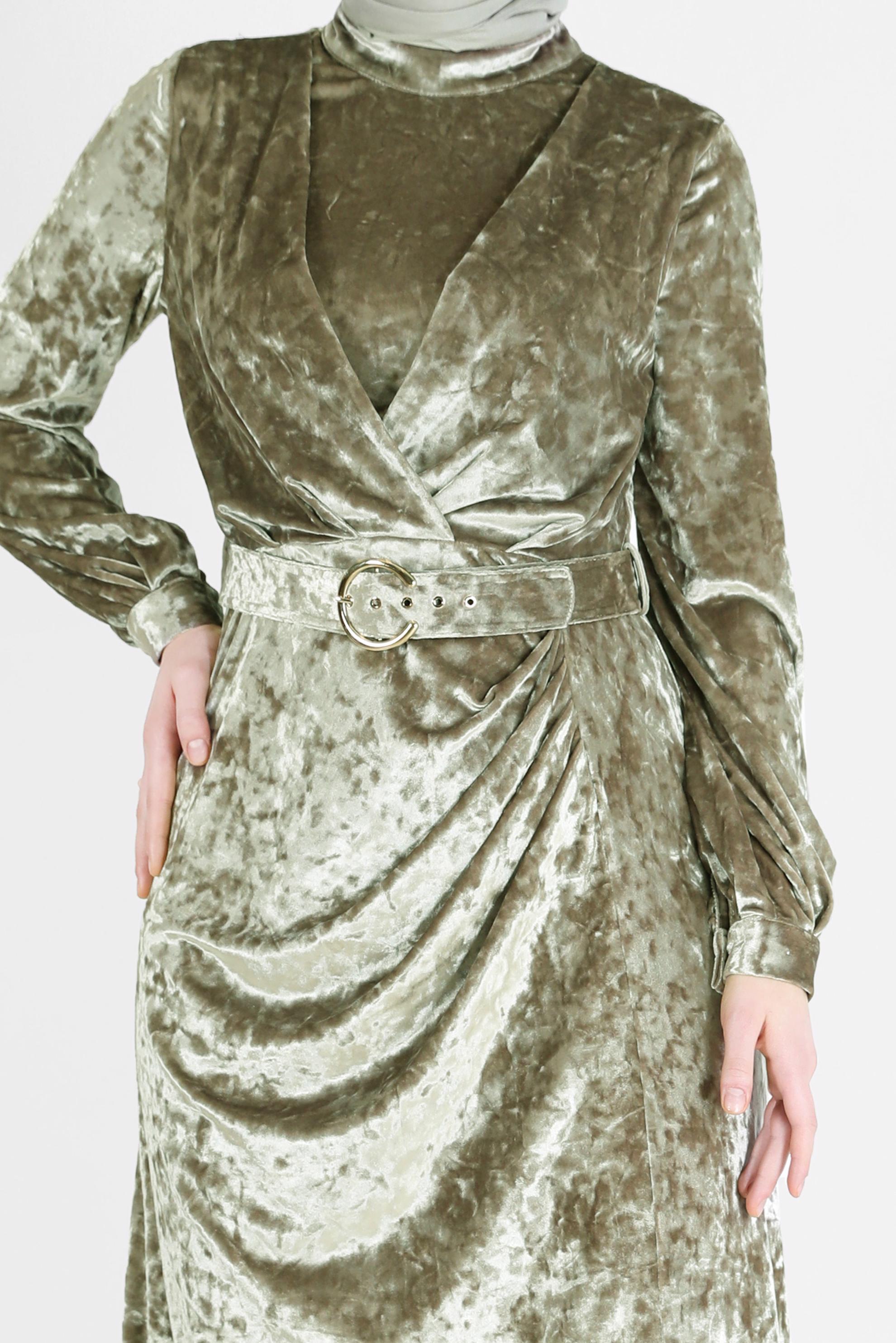 Tesettür giyim BEJ KEMERLİ KADİFE ELBİSE 42414 