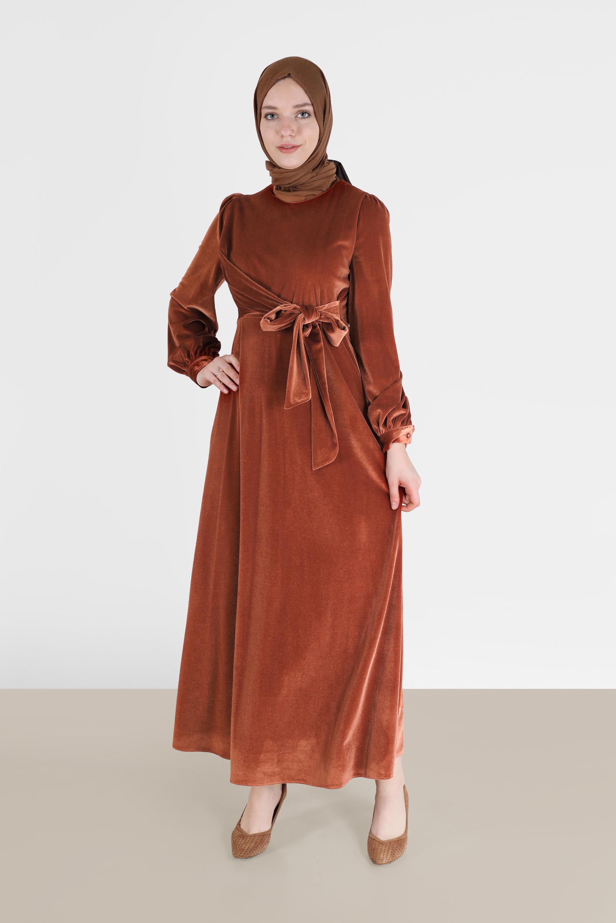 Tesettür giyim TURUNCU YANDAN BAĞLAMA DETAYLI KADİFE ELBİSE 42415 