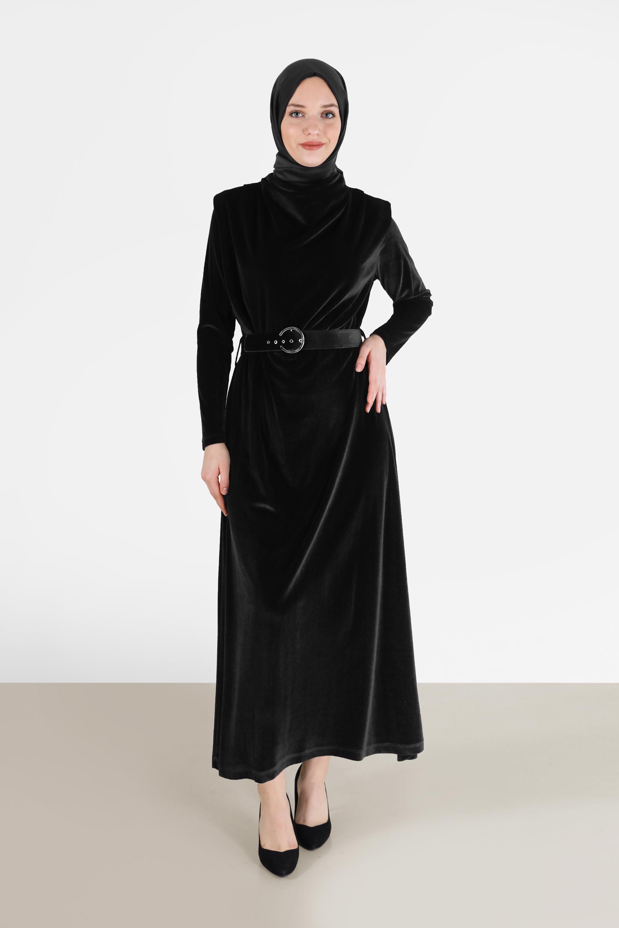 Tesettür giyim SİYAH BELİ KUŞAKLI KADİFE ELBİSE 42416 