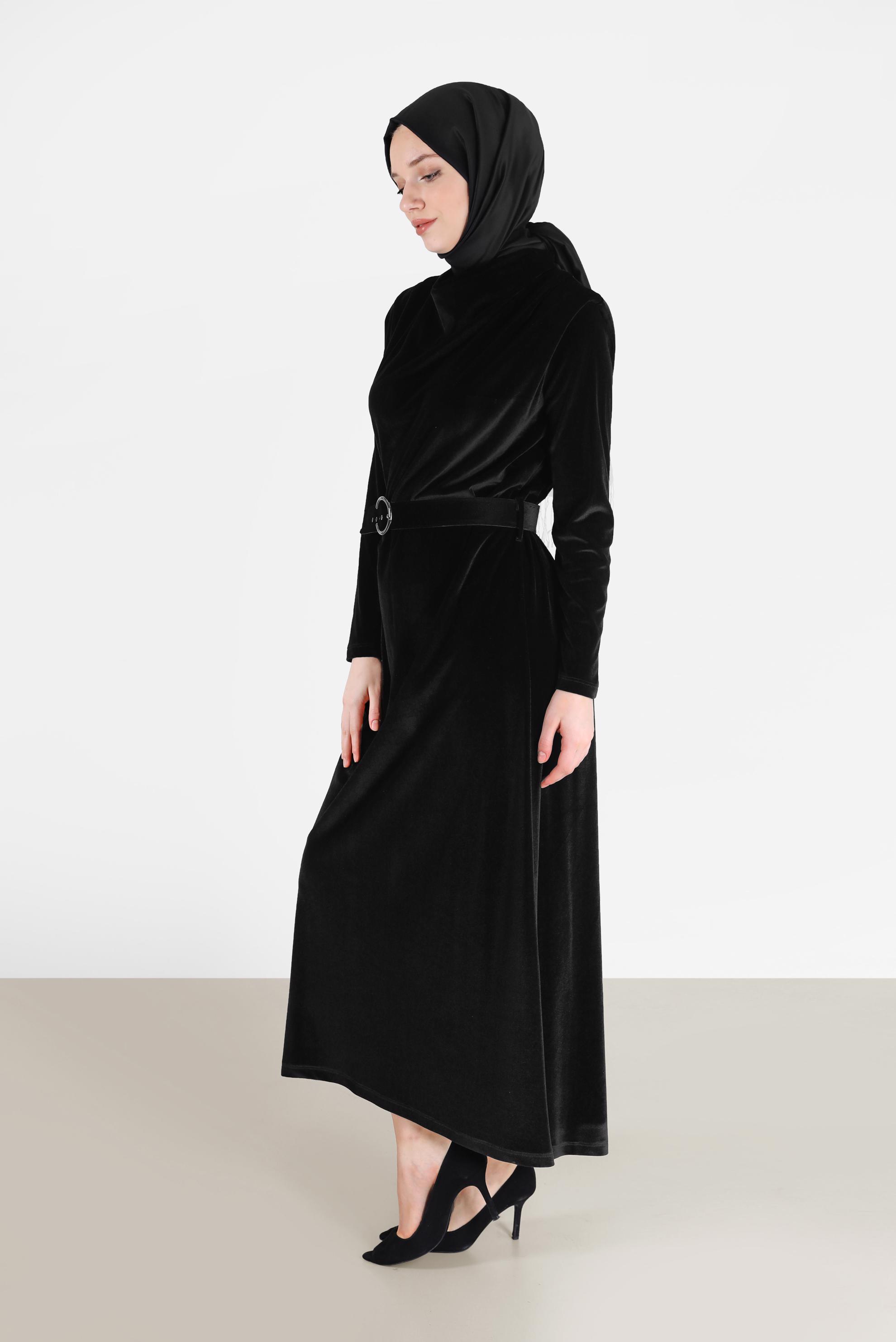 Tesettür giyim SİYAH BELİ KUŞAKLI KADİFE ELBİSE 42416 