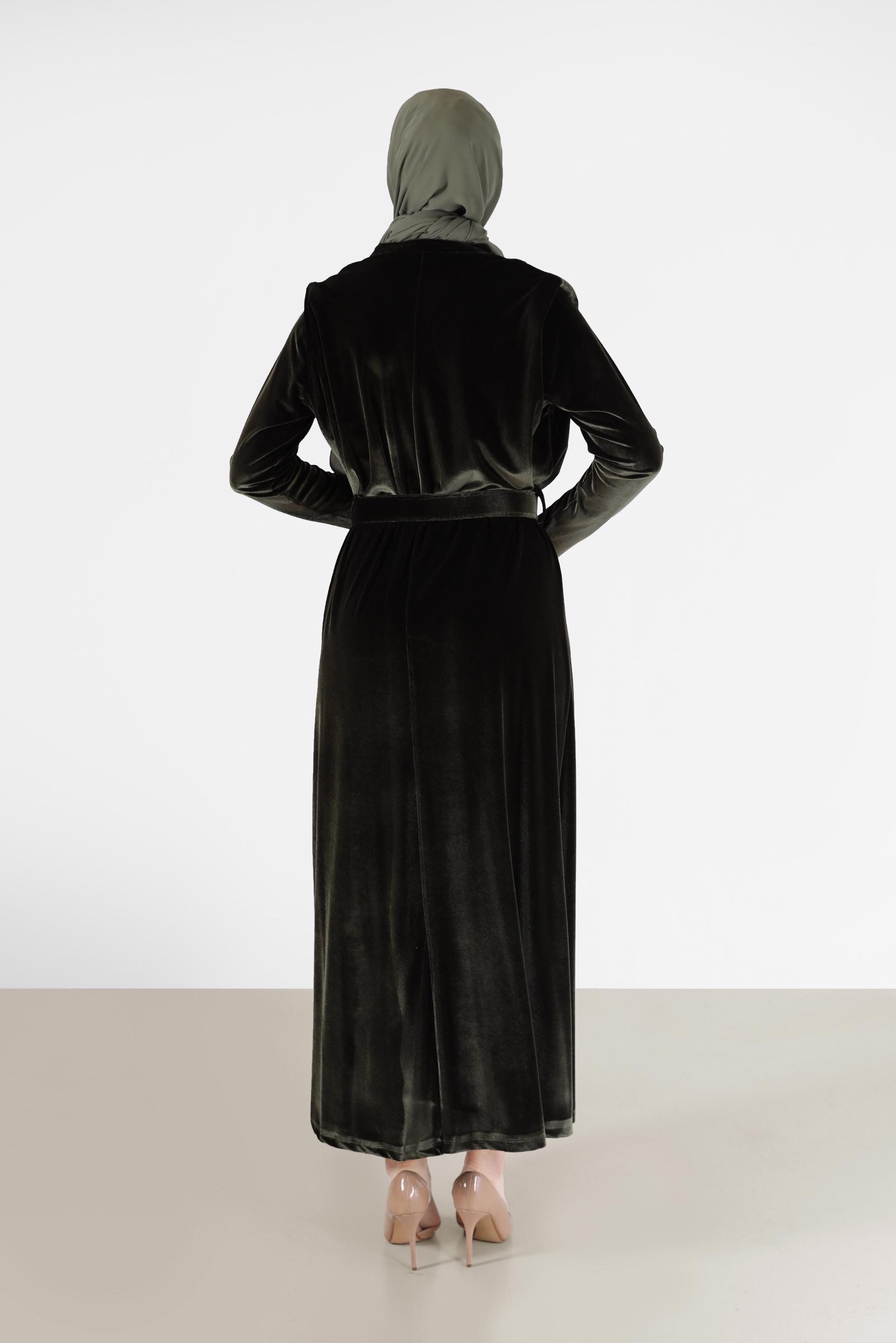 Tesettür giyim HAKİ BELİ KUŞAKLI KADİFE ELBİSE 42416 