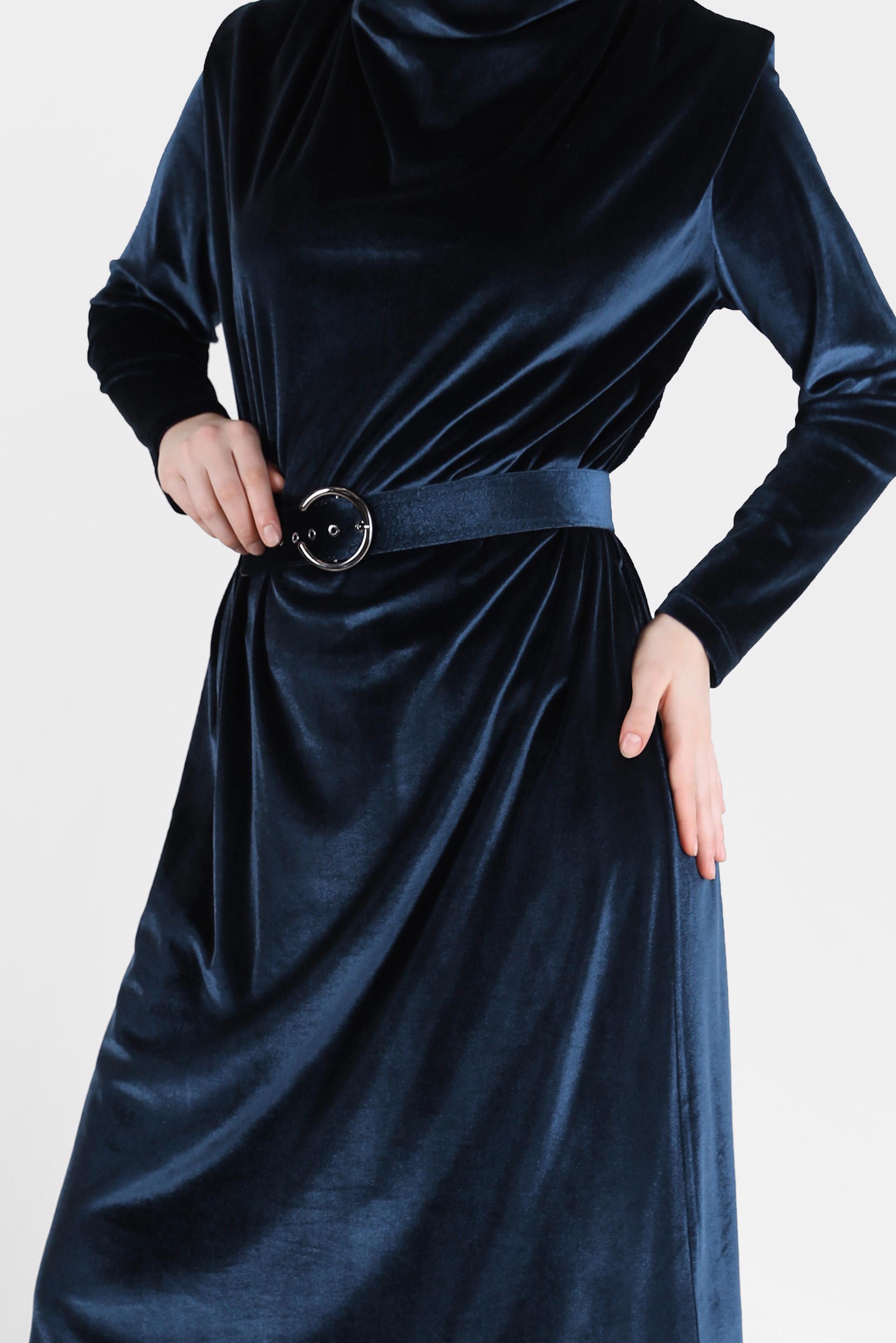 Tesettür giyim LACİVERT BELİ KUŞAKLI KADİFE ELBİSE 42416 