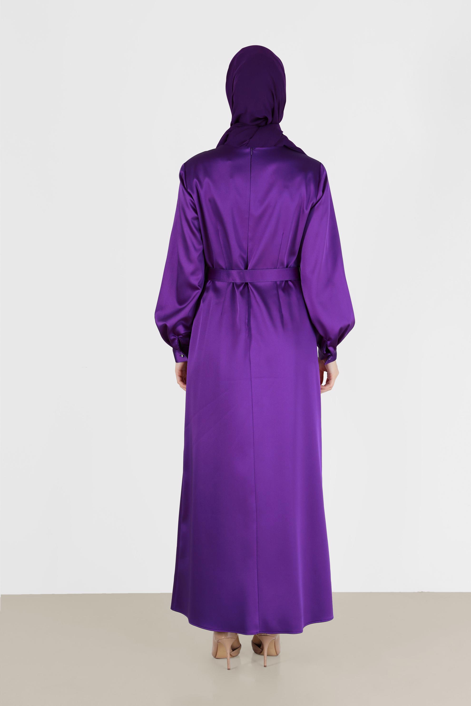 Vêtements hijab POURPRE ROBE EN SATIN À RAYURES ET PIERRES PRÉCIEUSES 42417