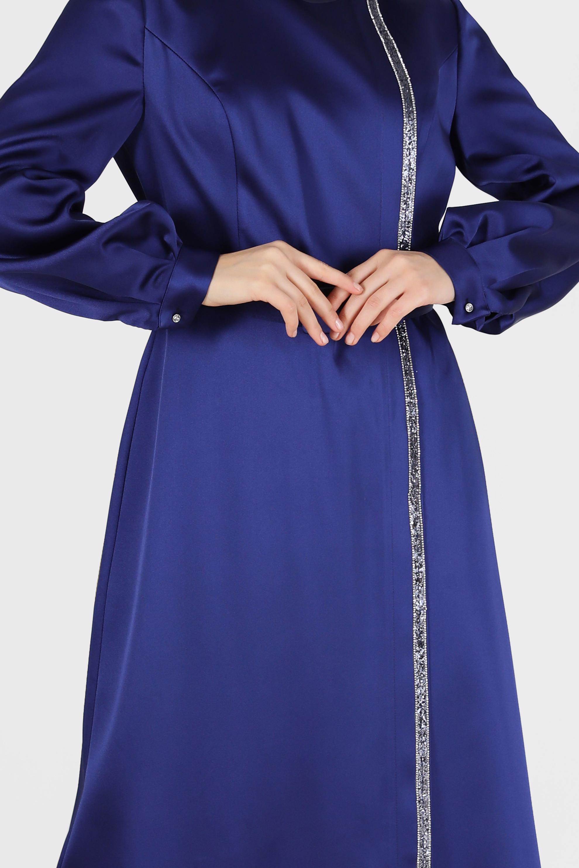Vêtements hijab BLEU ROBE EN SATIN À RAYURES ET PIERRES PRÉCIEUSES 42417
