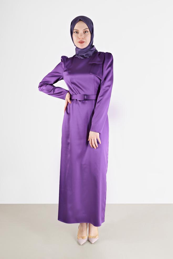 Vêtements hijab POURPRE ROBE EN SATIN AVEC CEINTURE ET DÉTAIL MANCHES 42419 - ALVİNA