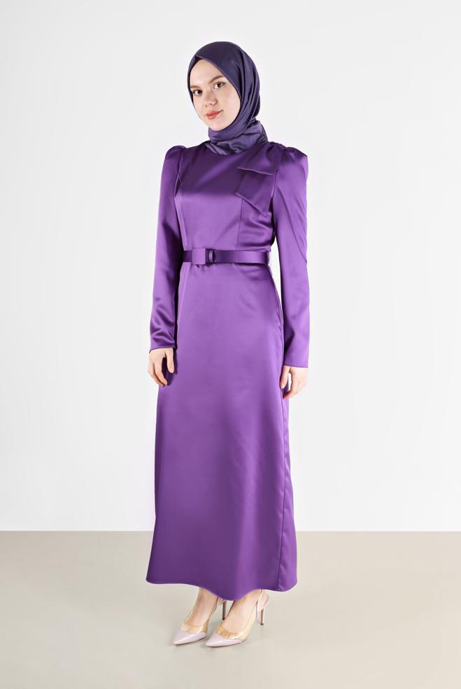 Vêtements hijab POURPRE ROBE EN SATIN AVEC CEINTURE ET DÉTAIL MANCHES 42419 - ALVİNA