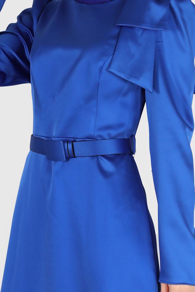 Vêtements hijab BLEU MARINE ROBE EN SATIN AVEC CEINTURE ET DÉTAIL MANCHES 42419 - ALVİNA