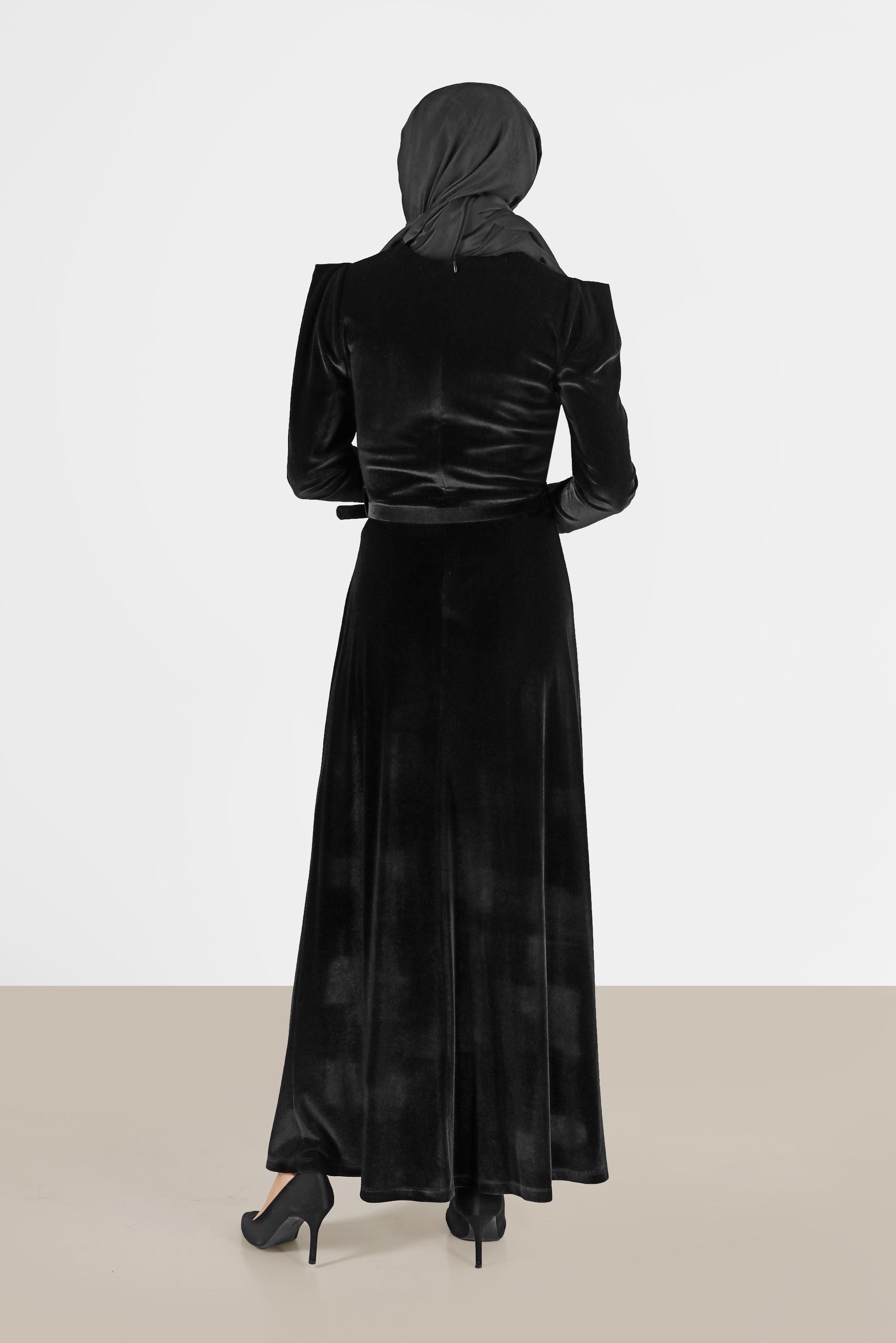 Tesettür giyim SİYAH KEMER DETAYLI KADİFE ELBİSE 42452 