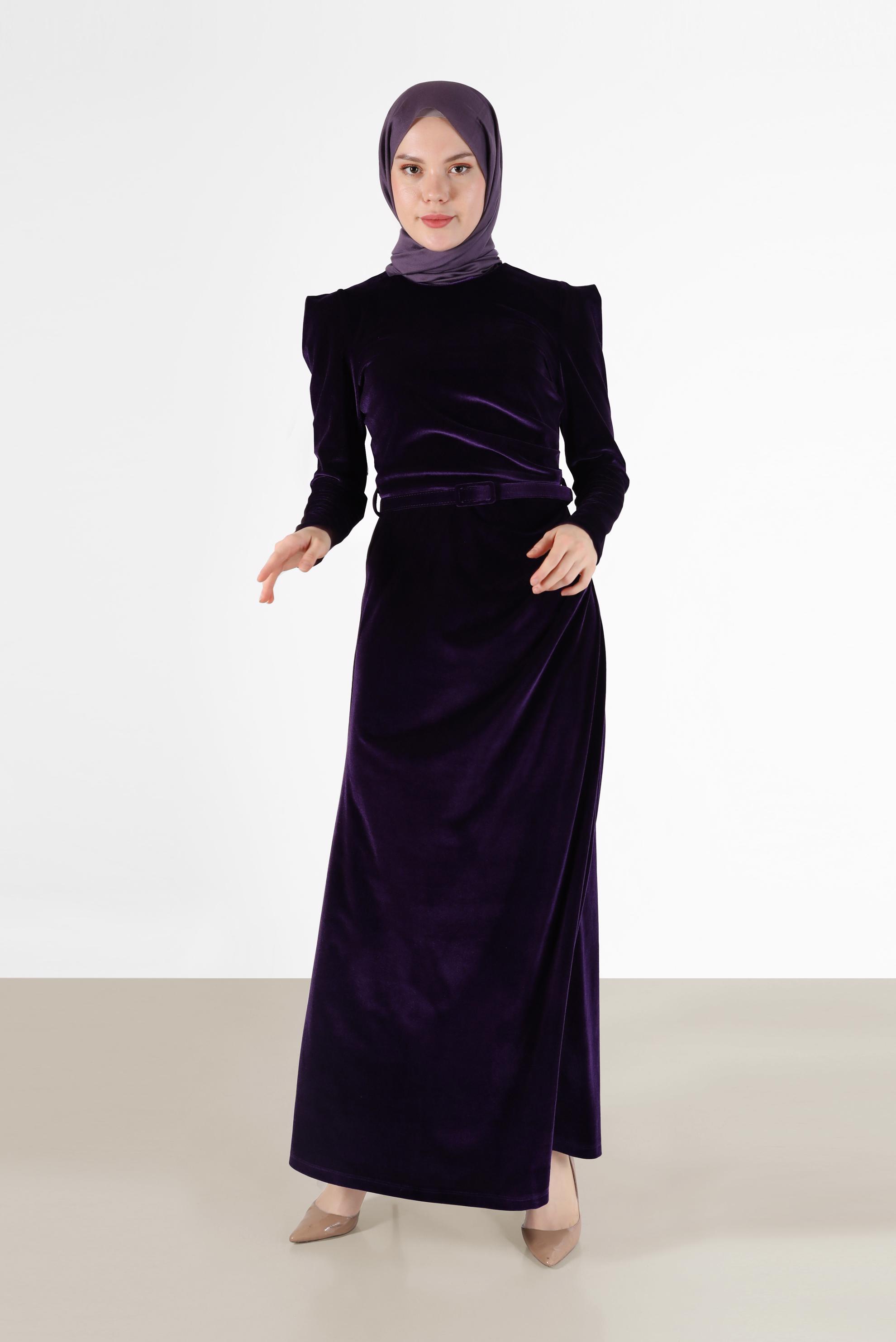 Tesettür giyim MOR KEMER DETAYLI KADİFE ELBİSE 42452 