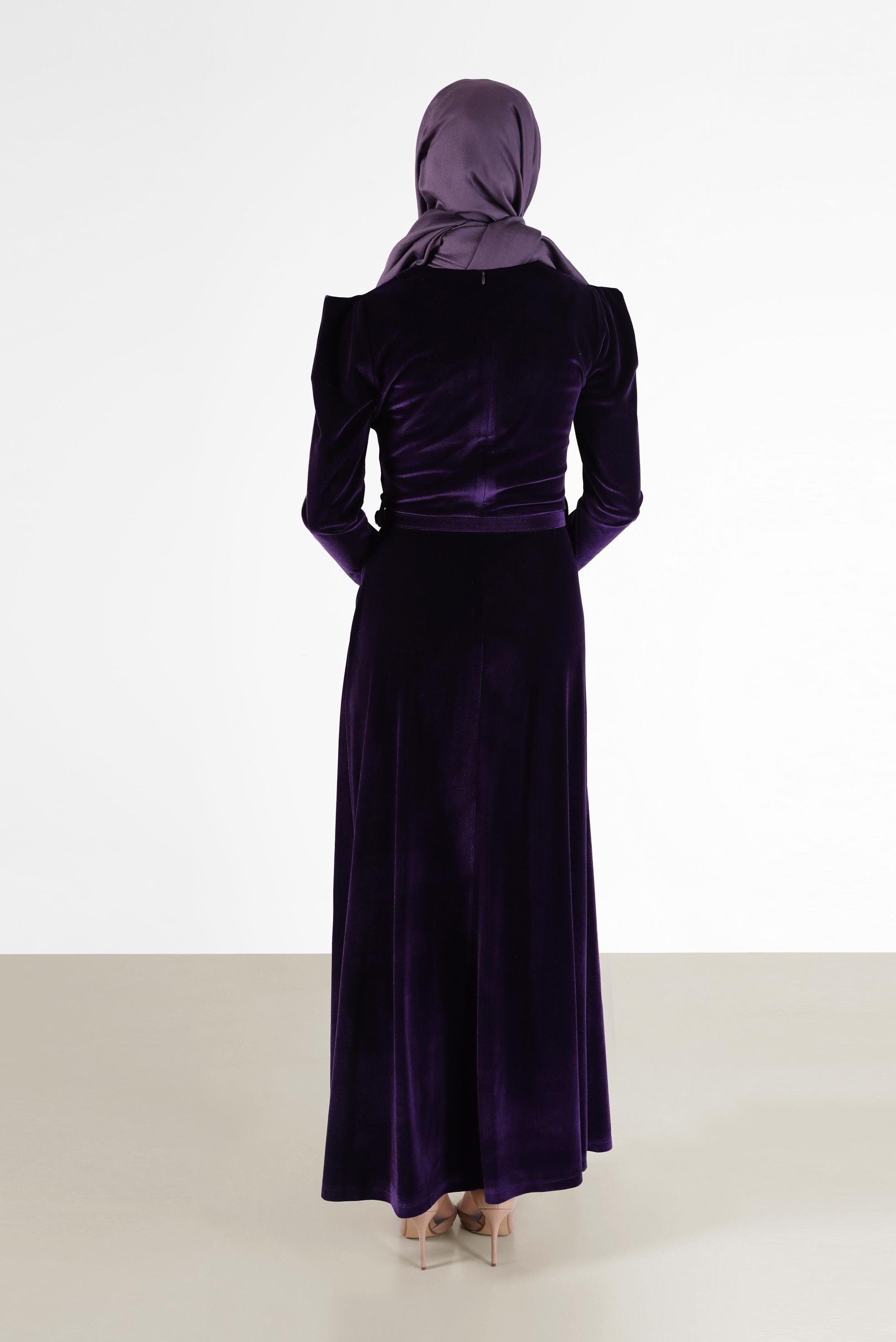 Tesettür giyim MOR KEMER DETAYLI KADİFE ELBİSE 42452 