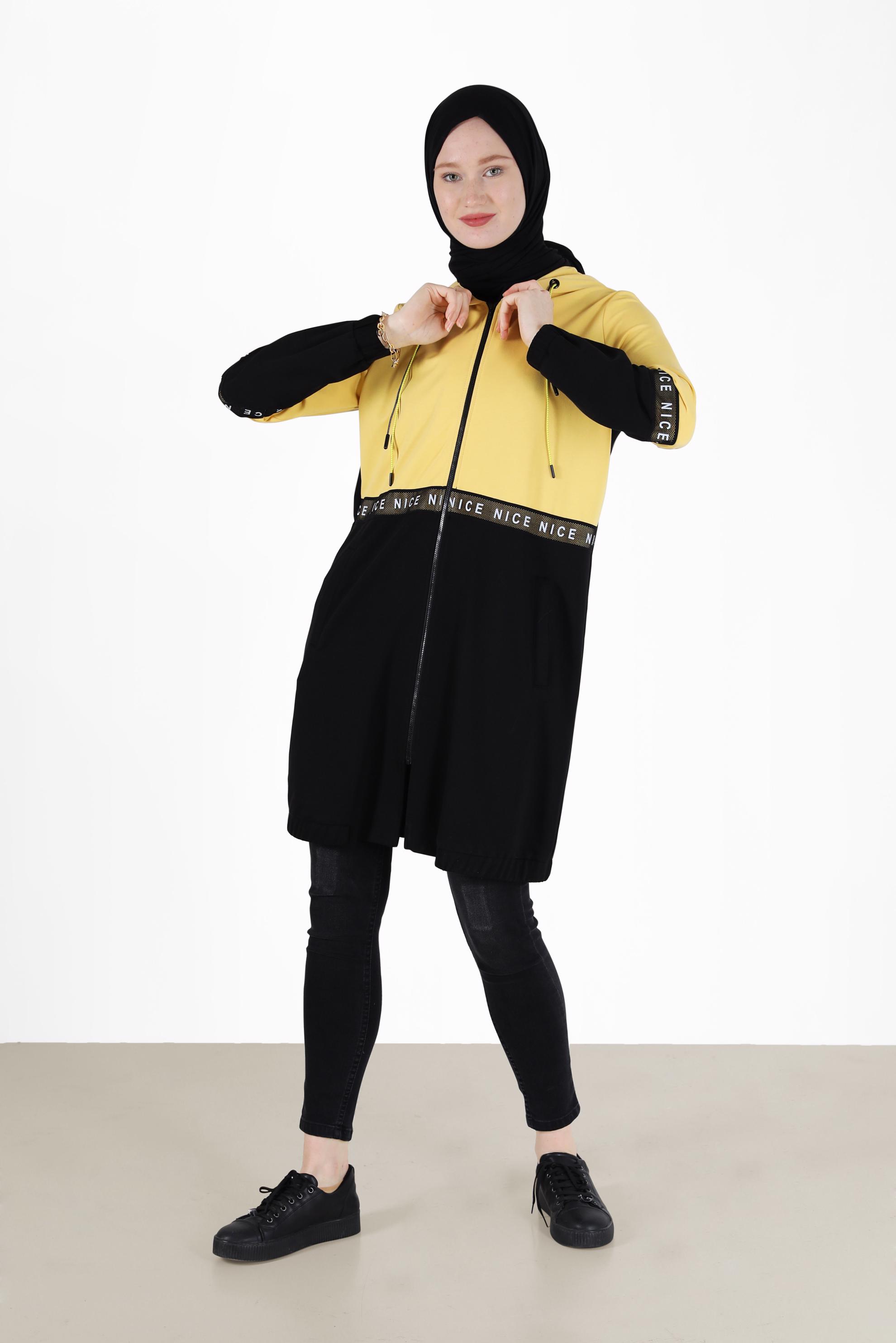 Tesettür giyim SARI YAZI DETAYLI KAPÜŞONLU EŞOFMAN TUNİK 42173 