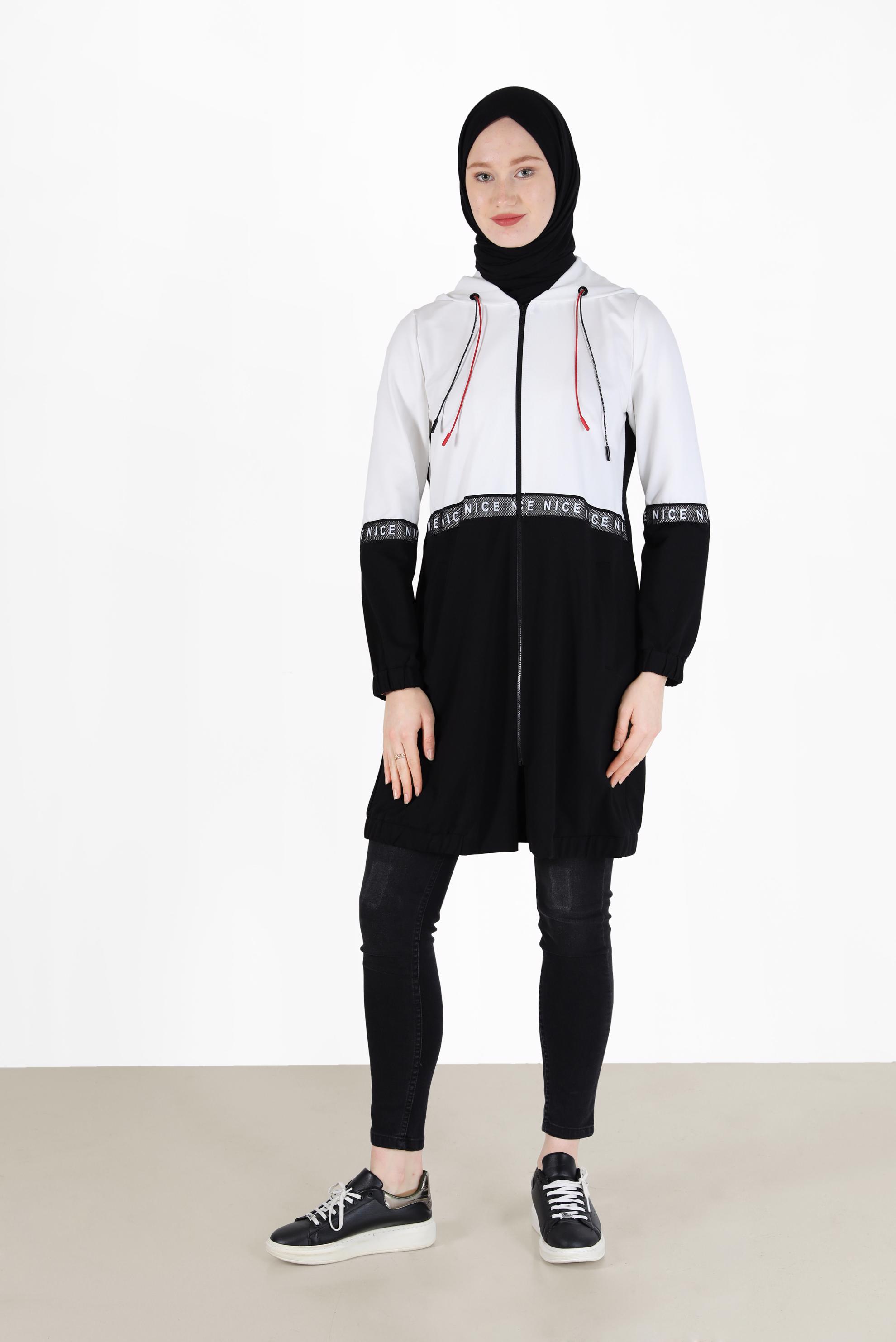 Tesettür giyim BEJ YAZI DETAYLI KAPÜŞONLU EŞOFMAN TUNİK 42173 