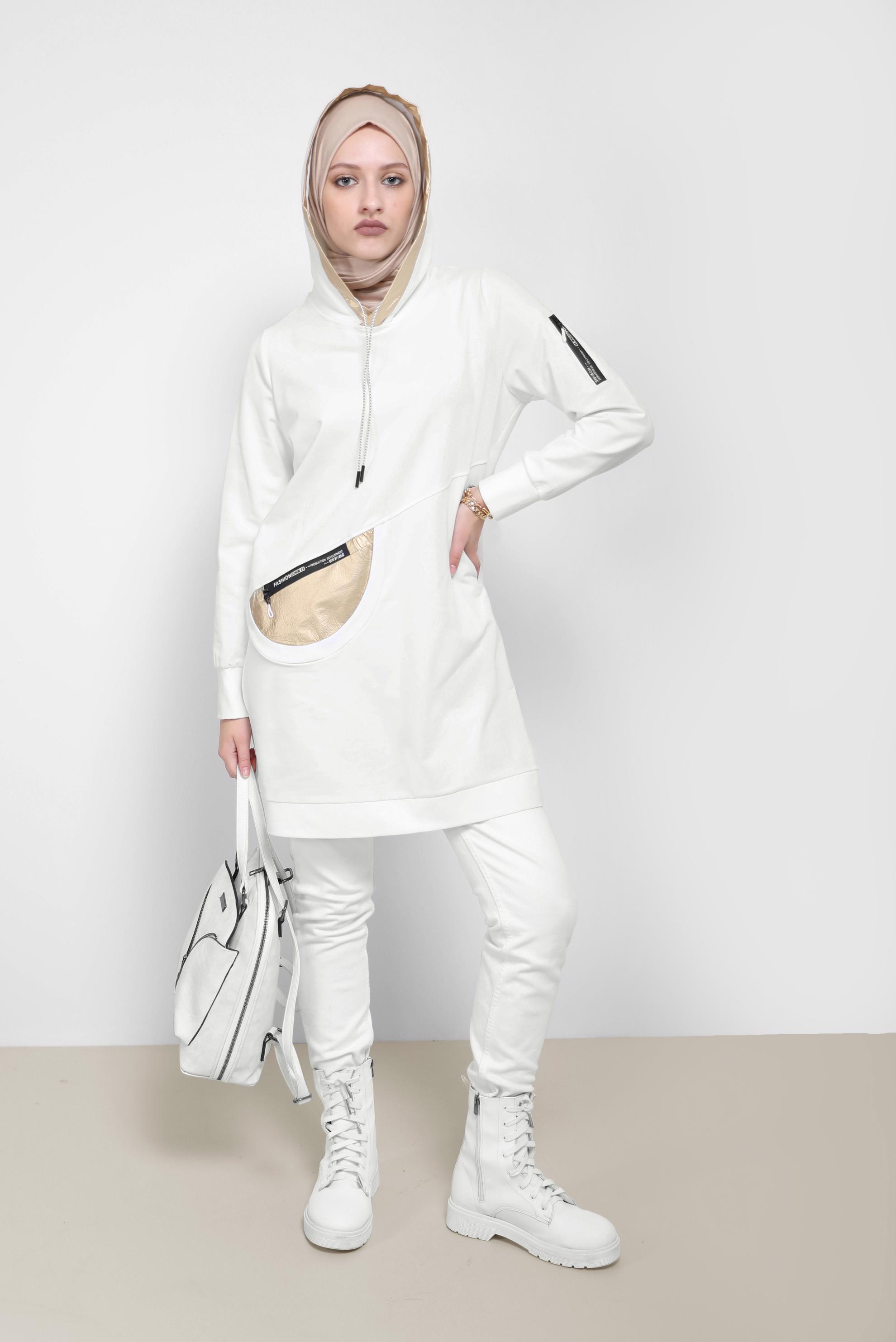 Tesettür giyim BEYAZ KAPÜŞONLU BAĞCIKLI EŞOFMAN TUNİK 42174 