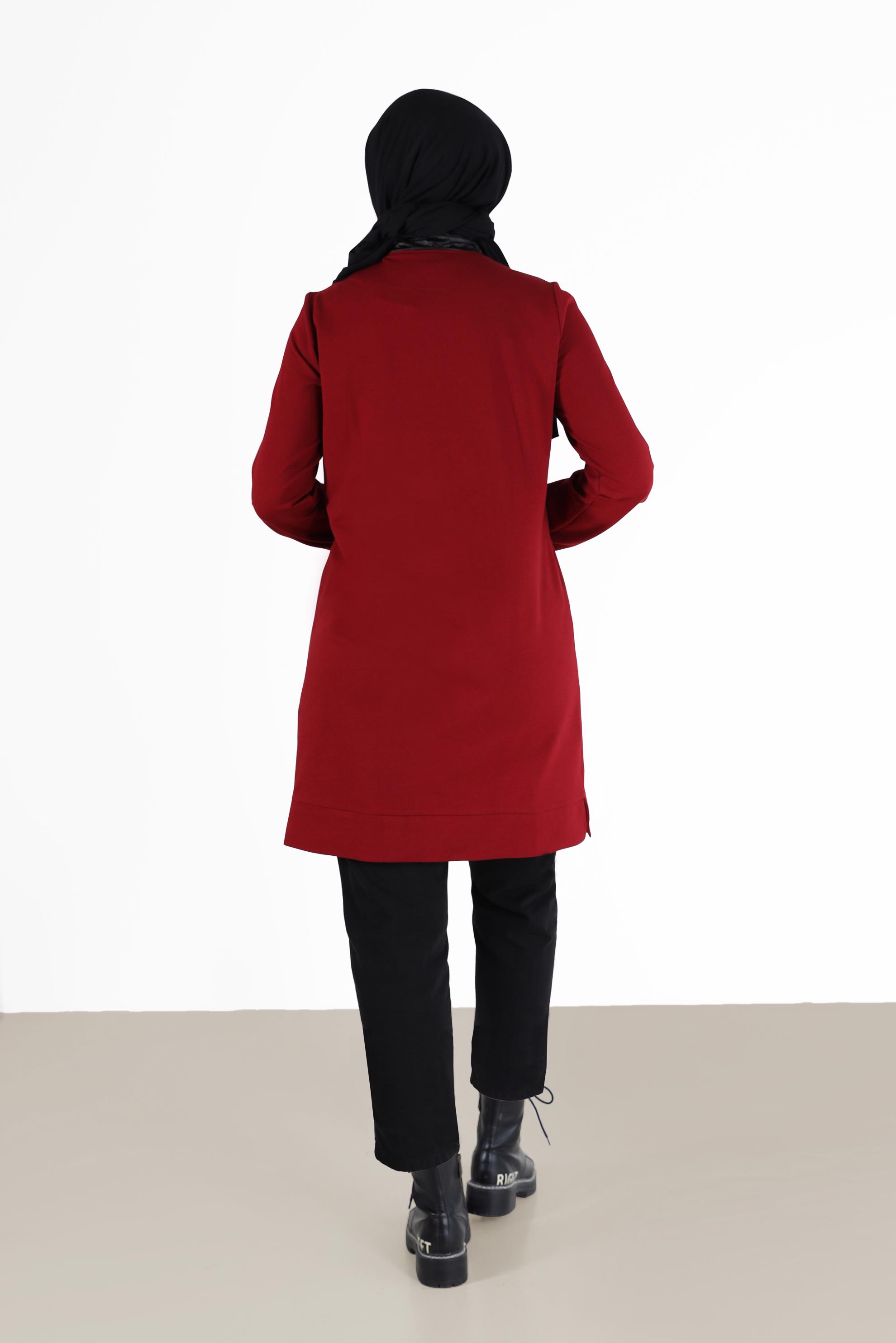 Tesettür giyim BORDO YAZI BASKILI DERİ DETAYLI EŞOFMAN TUNİK 42175 