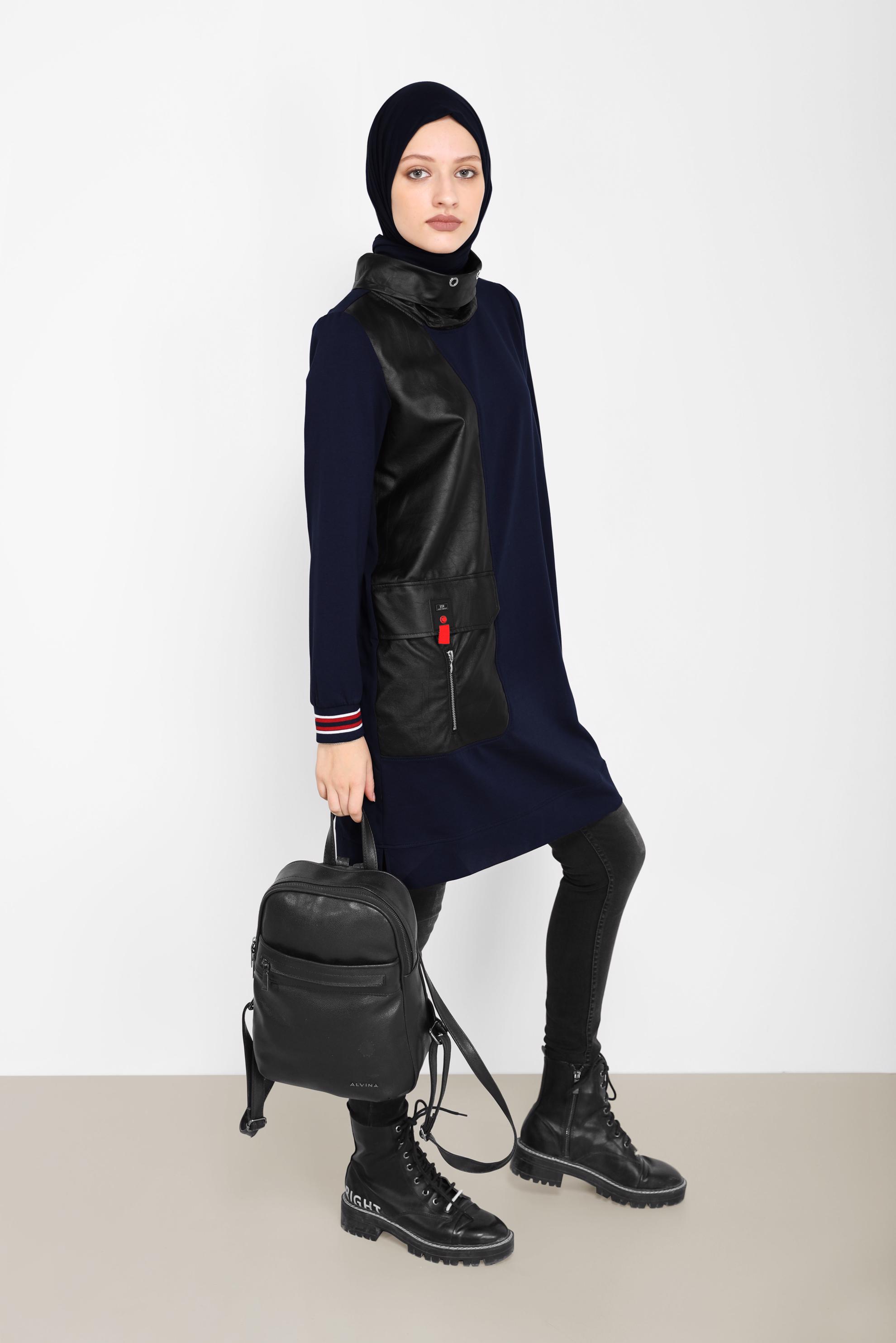 Tesettür giyim LACİVERT DERİ DETAYLI YAKASI BAĞCIKLI EŞOFMAN TUNİK 42176 