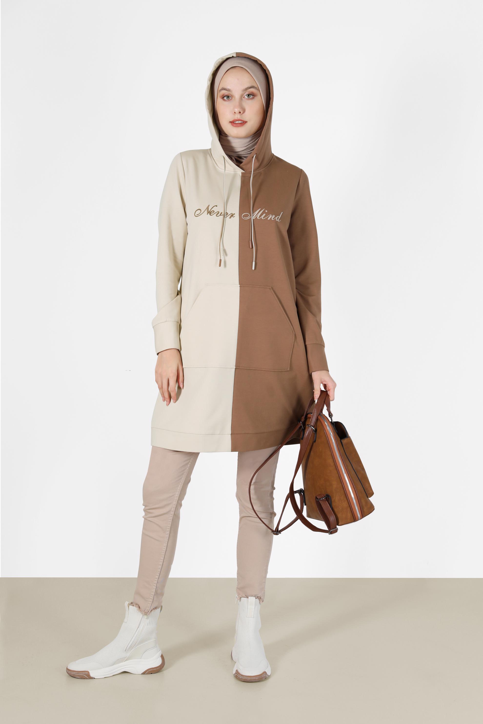 Tesettür giyim KAHVE İKİ RENKLİ YAZI BASKILI EŞOFMAN TUNİK 42178	