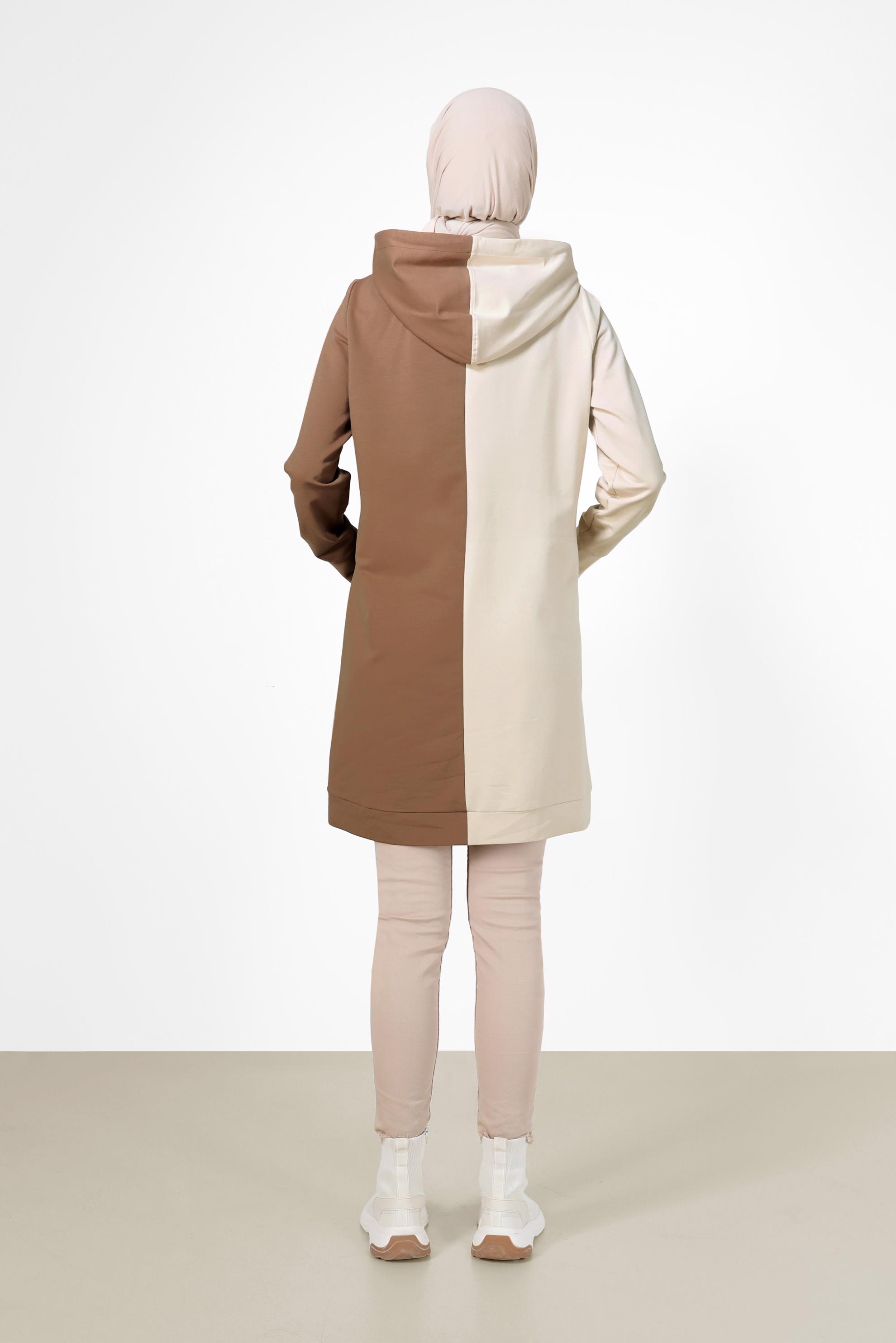 Tesettür giyim KAHVE İKİ RENKLİ YAZI BASKILI EŞOFMAN TUNİK 42178	