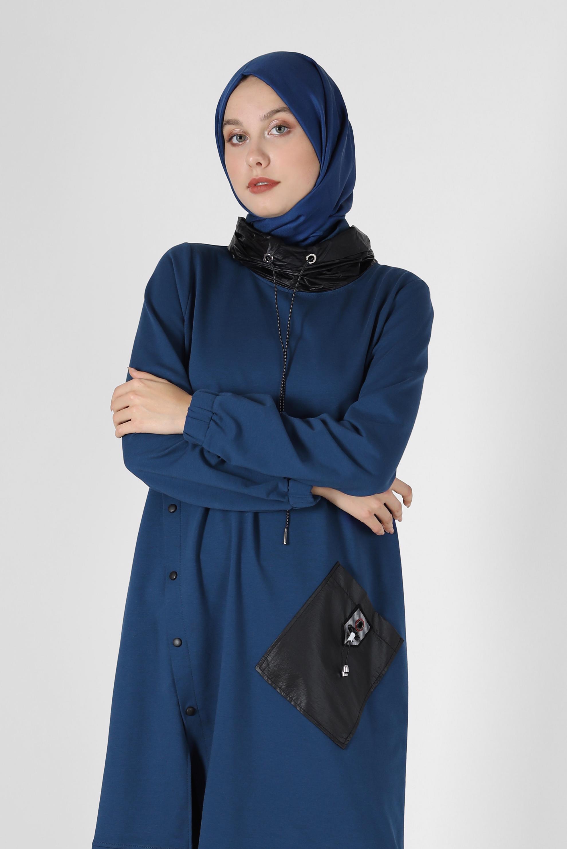 Tesettür giyim LACİVERT DERİ DETAYLI EŞOFMAN TUNİK 42180 