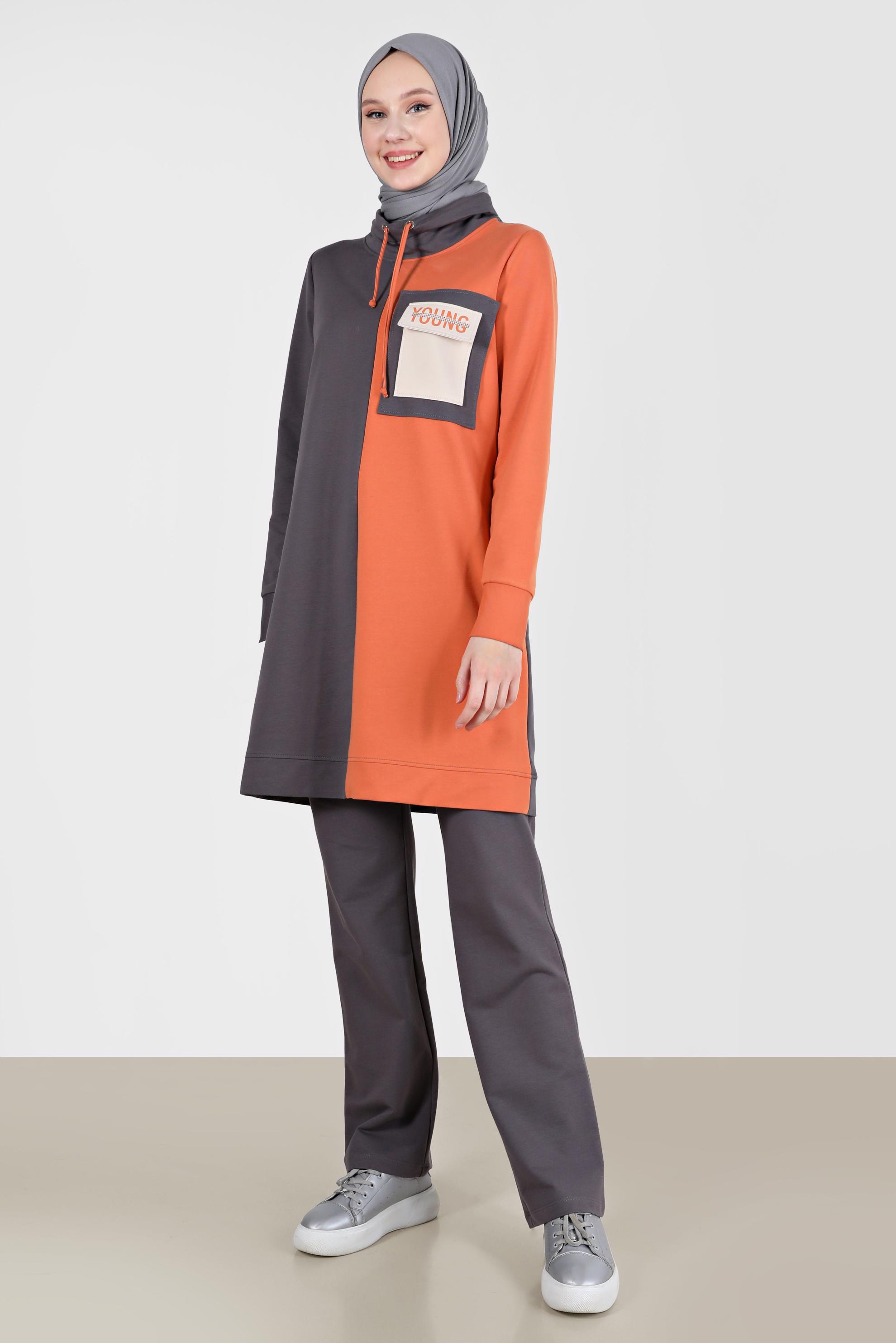 Vêtements hijab GRIS ENSEMBLE DE SURVÊTEMENT AVEC DÉTAILS SLOGAN 42239