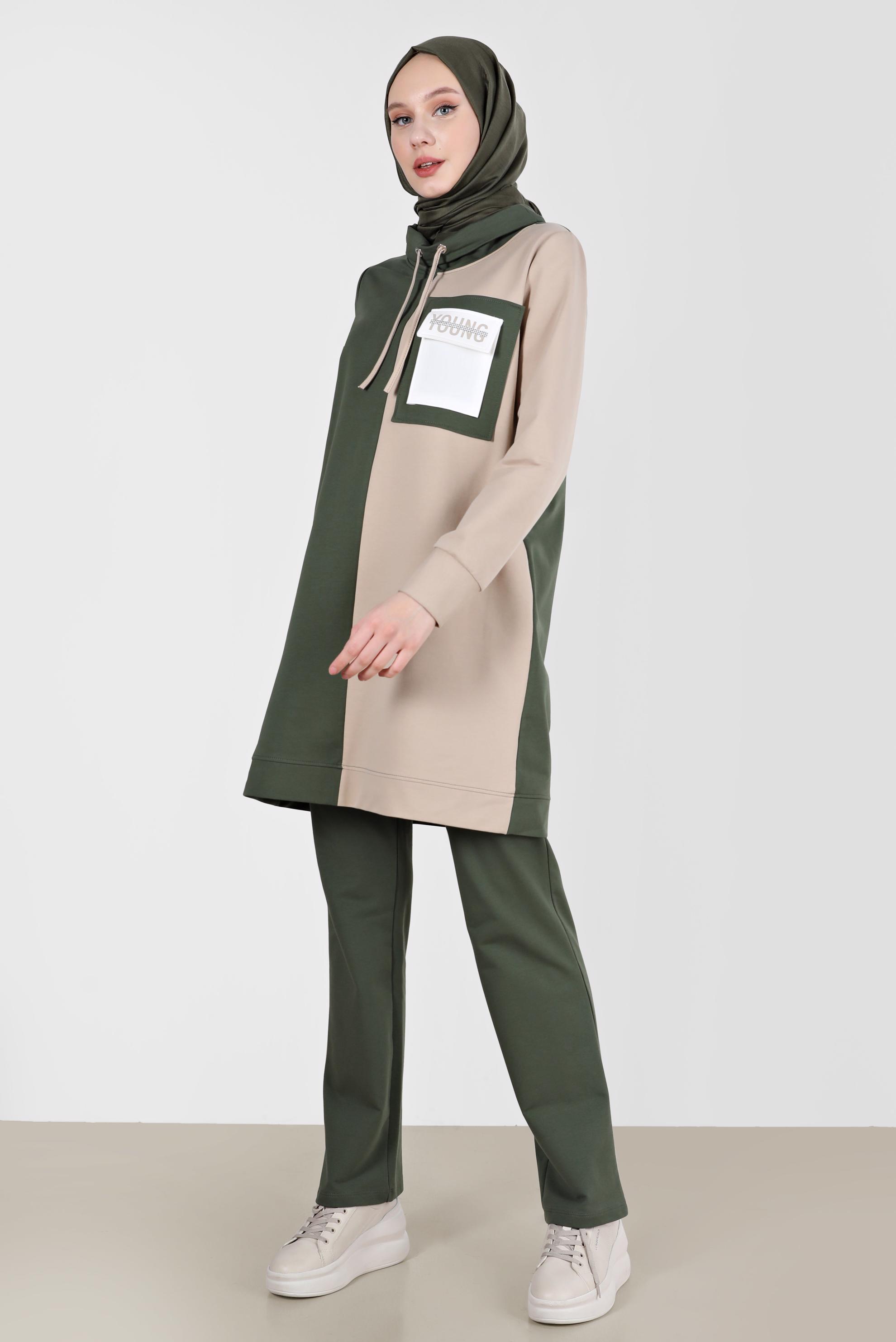 Vêtements hijab KAKI ENSEMBLE DE SURVÊTEMENT AVEC DÉTAILS SLOGAN 42239