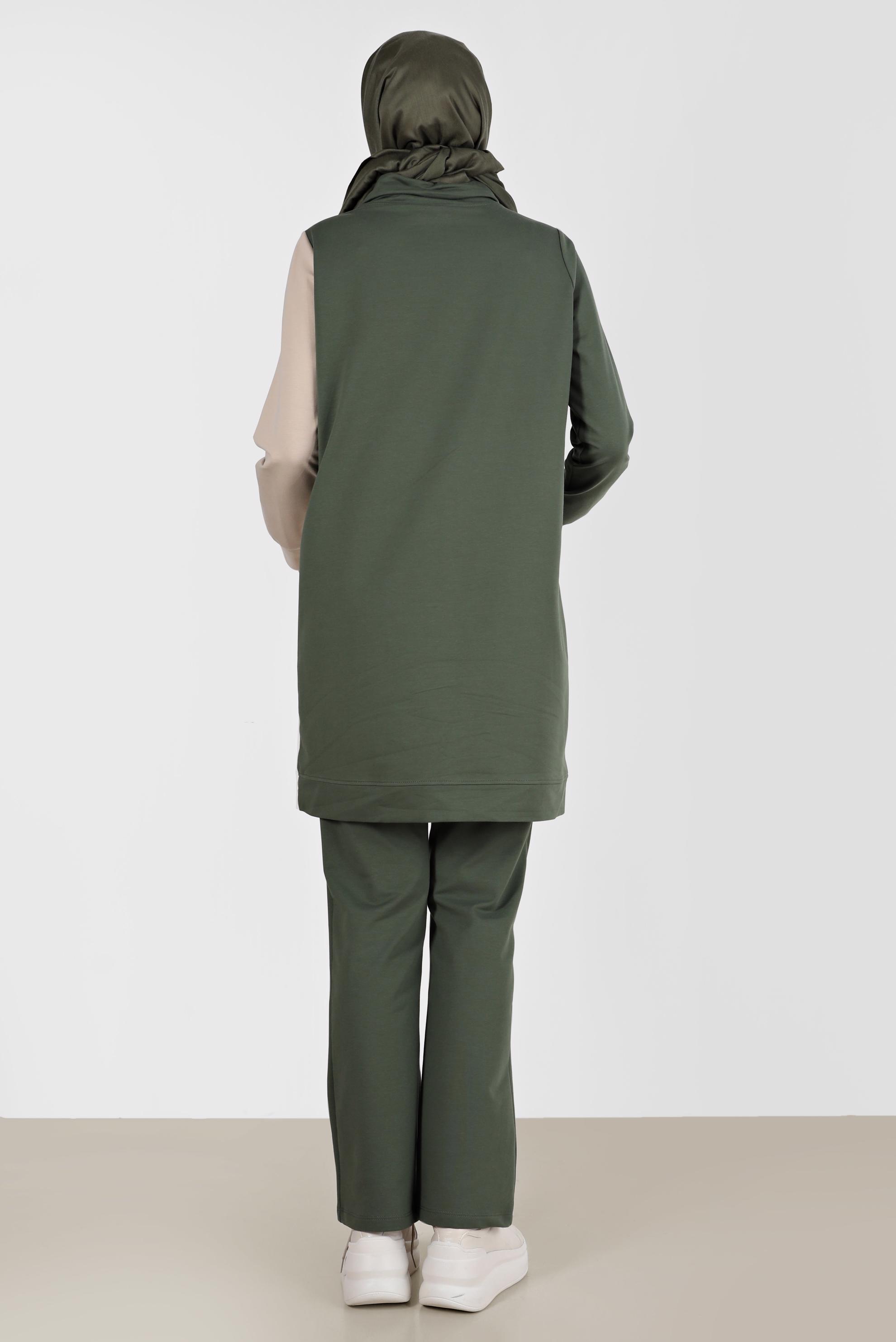 Vêtements hijab KAKI ENSEMBLE DE SURVÊTEMENT AVEC DÉTAILS SLOGAN 42239