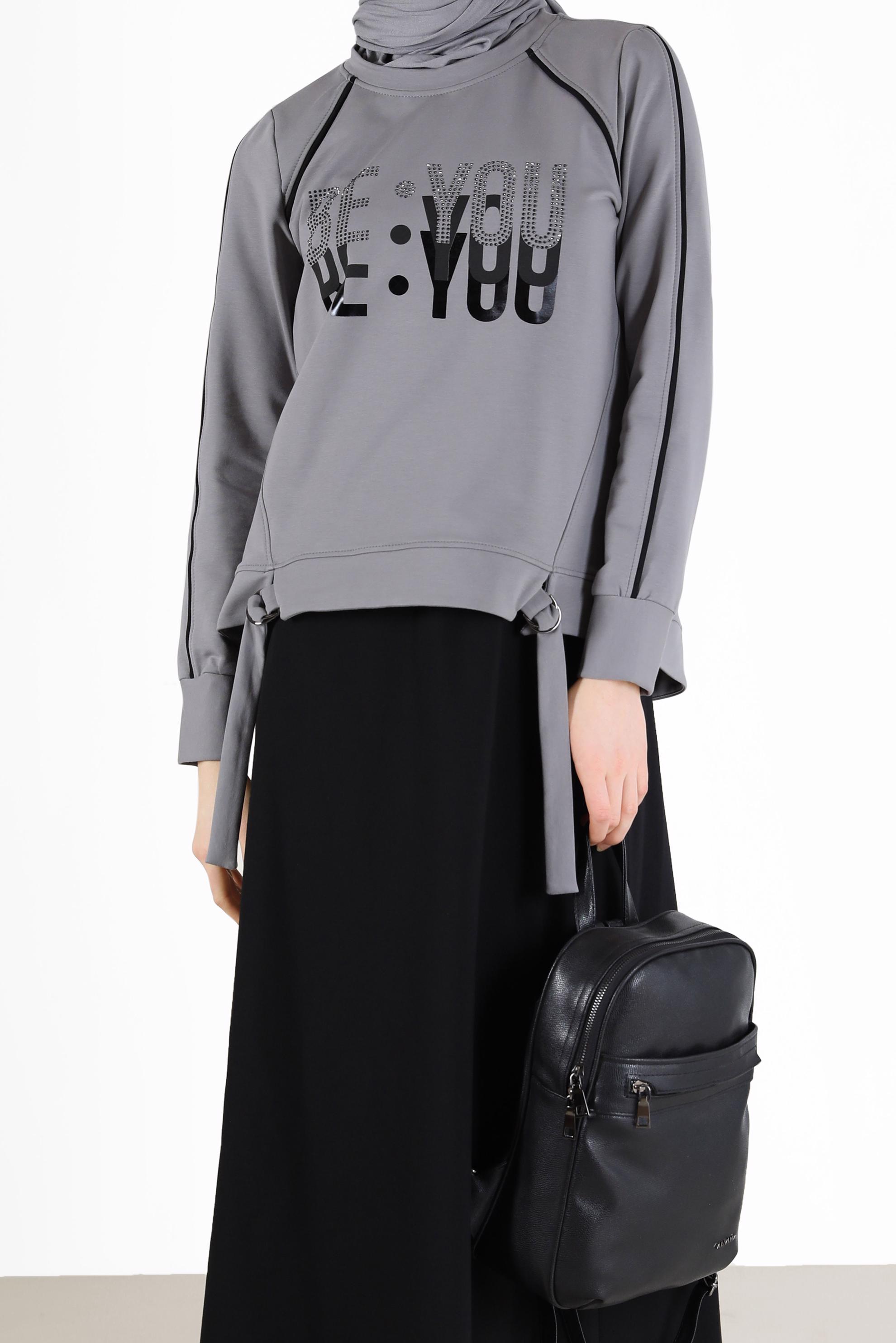 Tesettür giyim GRİ BASKI DETAYLI İKİLİ ETEKLİ EŞOFMAN TAKIM 42240 