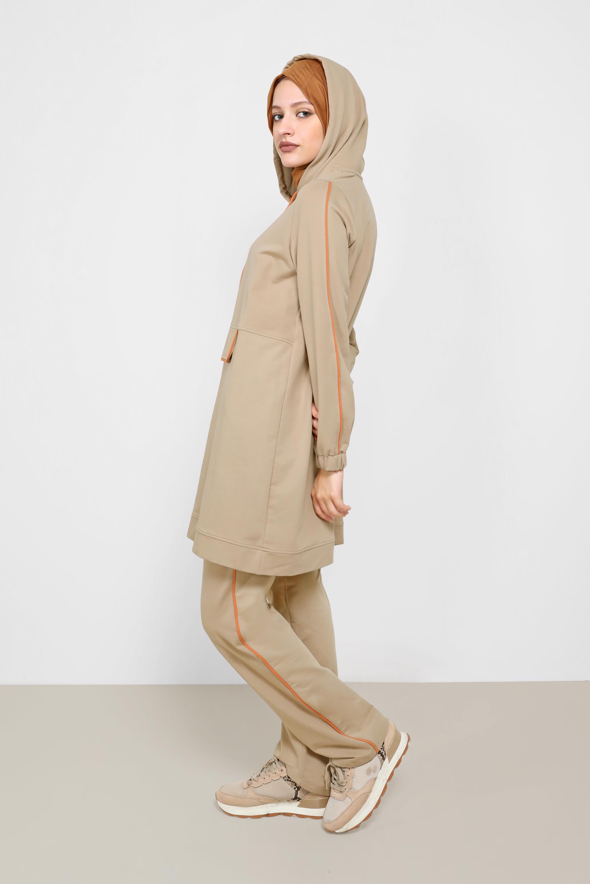 Tesettür giyim BEJ KAPÜŞONLU İKİLİ EŞOFMAN TAKIMI 42243 