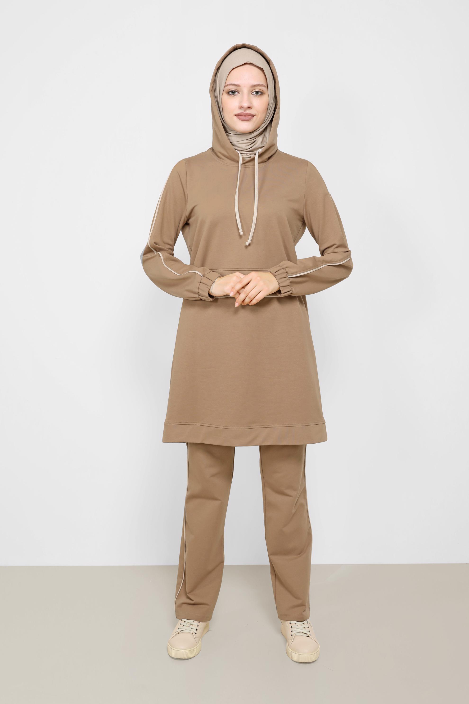 Tesettür giyim KAHVE KAPÜŞONLU İKİLİ EŞOFMAN TAKIMI 42243 