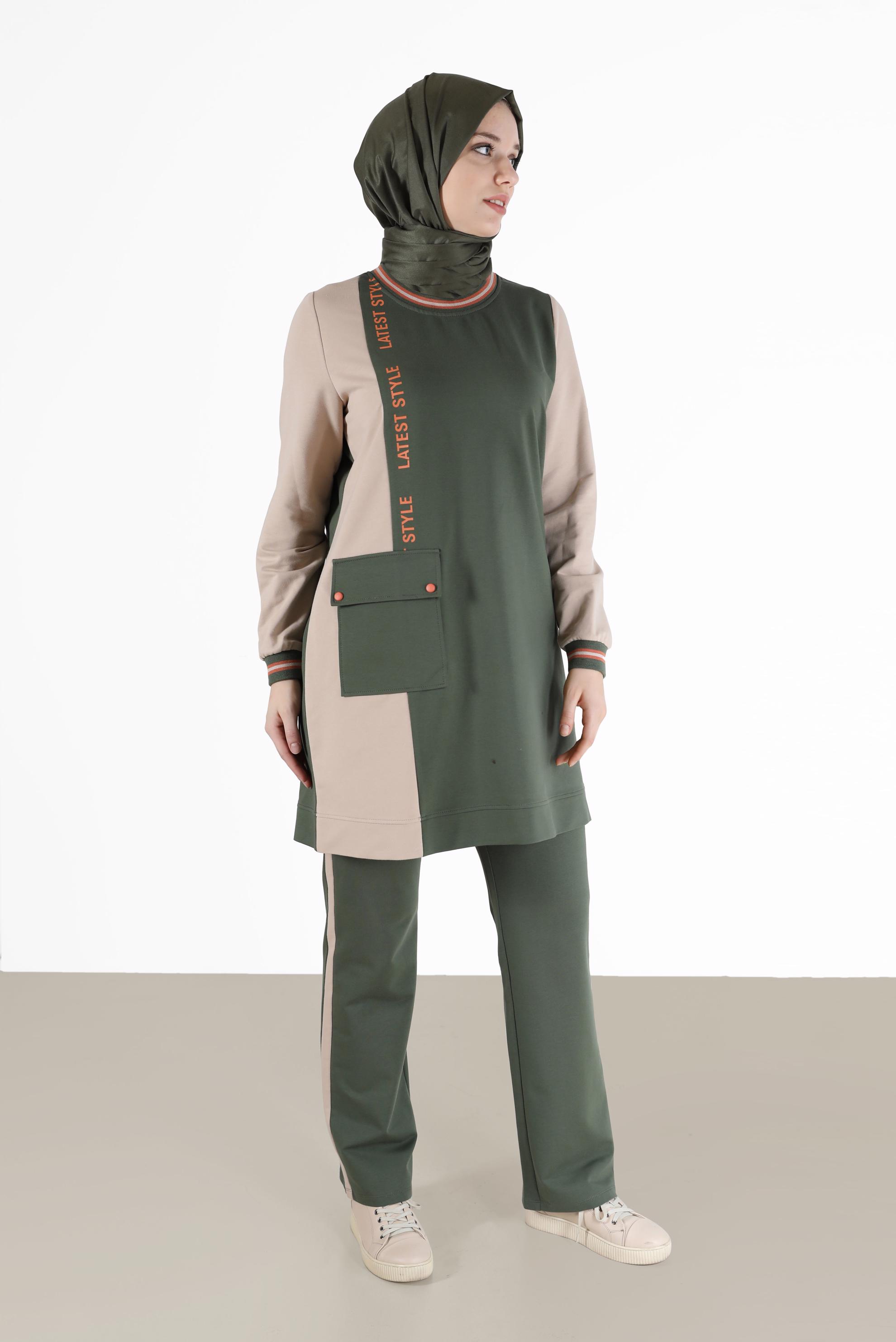 Tesettür giyim HAKİ YAZI DETAYLI CEPLİ İKİLİ PANT. EŞOFMAN TAKIM 42269 