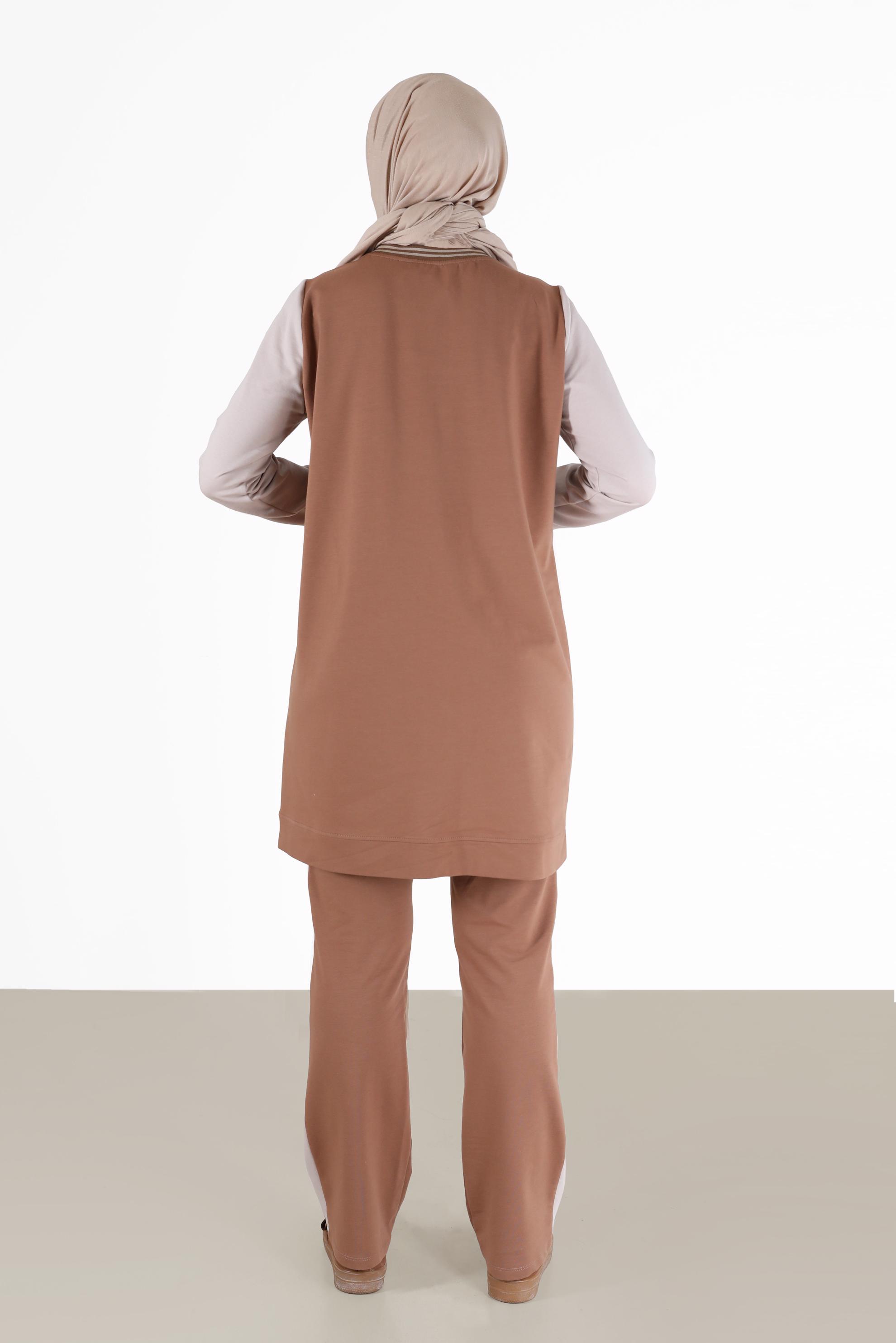 Tesettür giyim KAHVE YAZI DETAYLI CEPLİ İKİLİ PANT. EŞOFMAN TAKIM 42269 