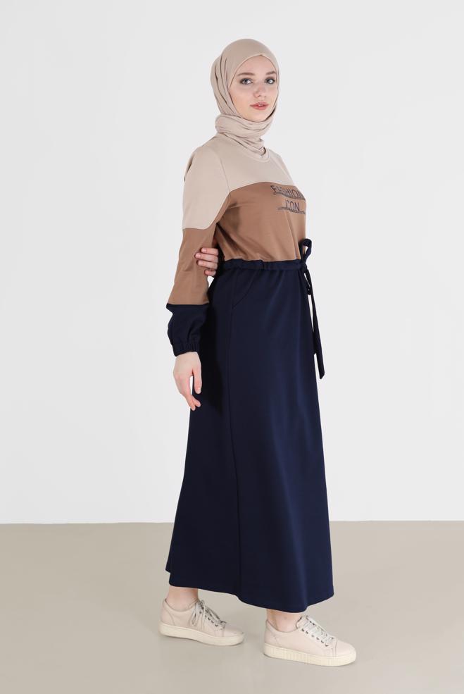 Vêtements hijab BLEU MARINE ROBE DE SURVÊTEMENT IMPRIMÉ SLOGAN TAILLE FRONCÉE 42272 - ALVİNA