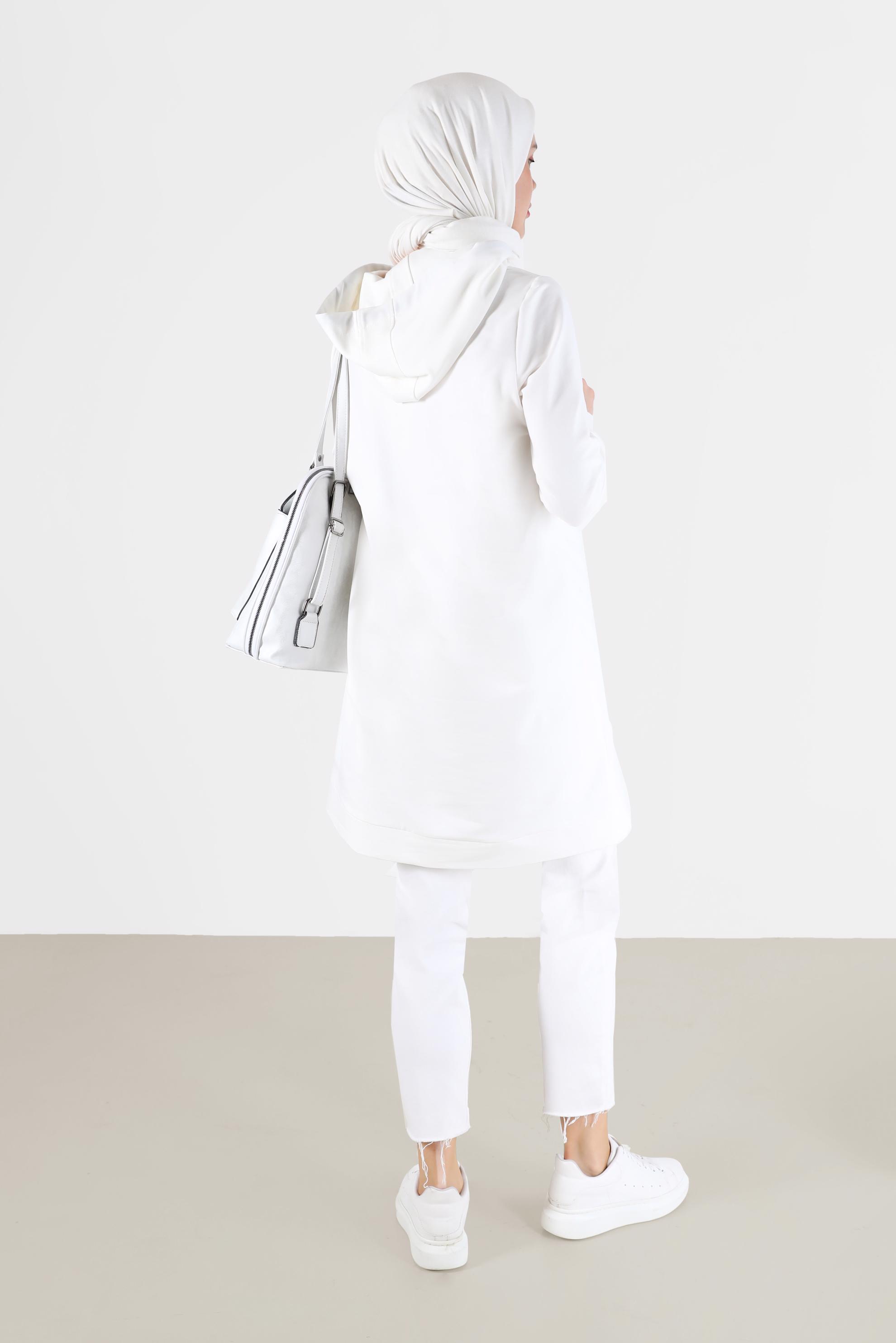 Tesettür giyim BEYAZ FERMUAR DETAYLI KAPİTONE DESEN KAPÜŞONLU EŞOFMAN TUNİK 42345 