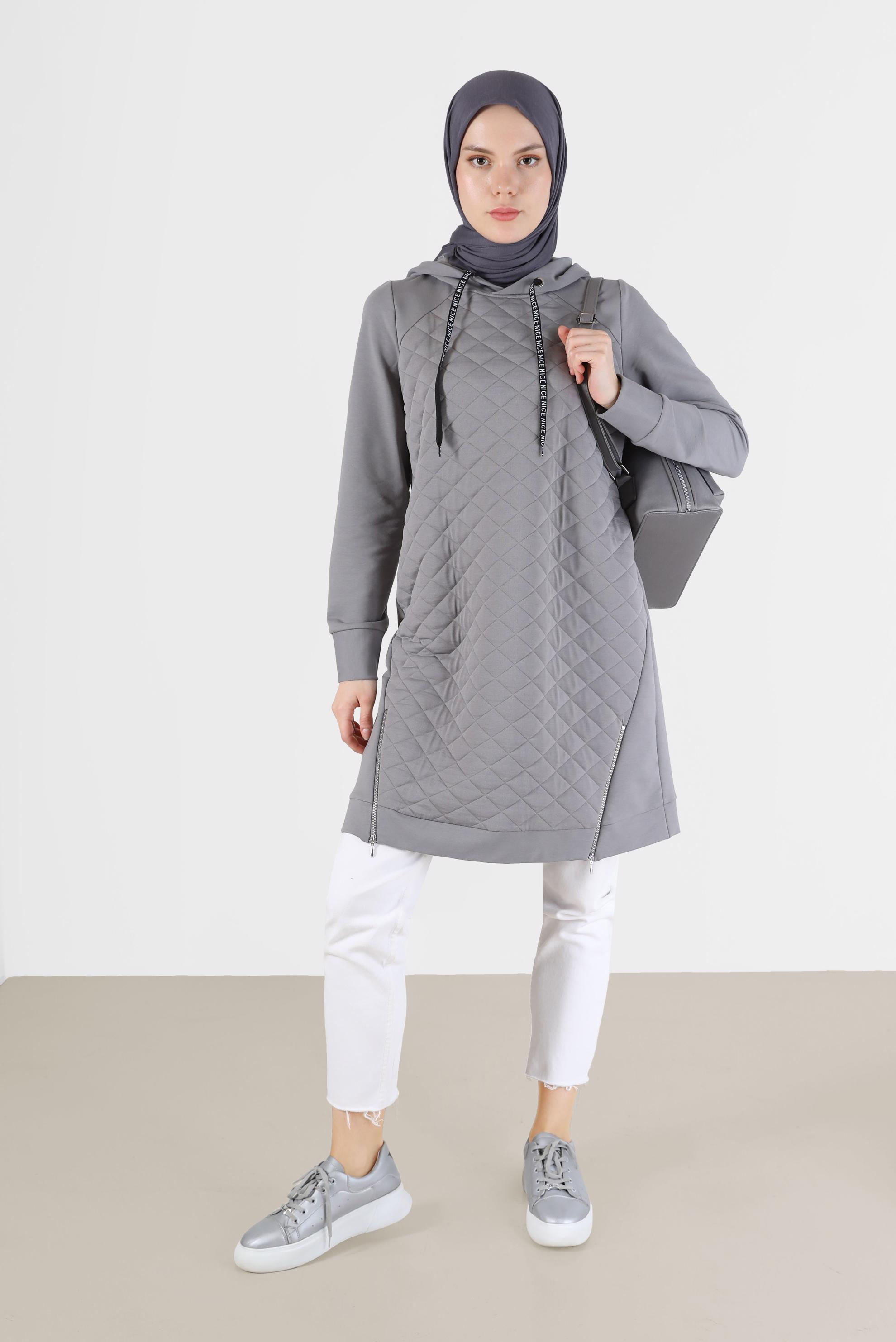 Tesettür giyim GRİ FERMUAR DETAYLI KAPİTONE DESEN KAPÜŞONLU EŞOFMAN TUNİK 42345 