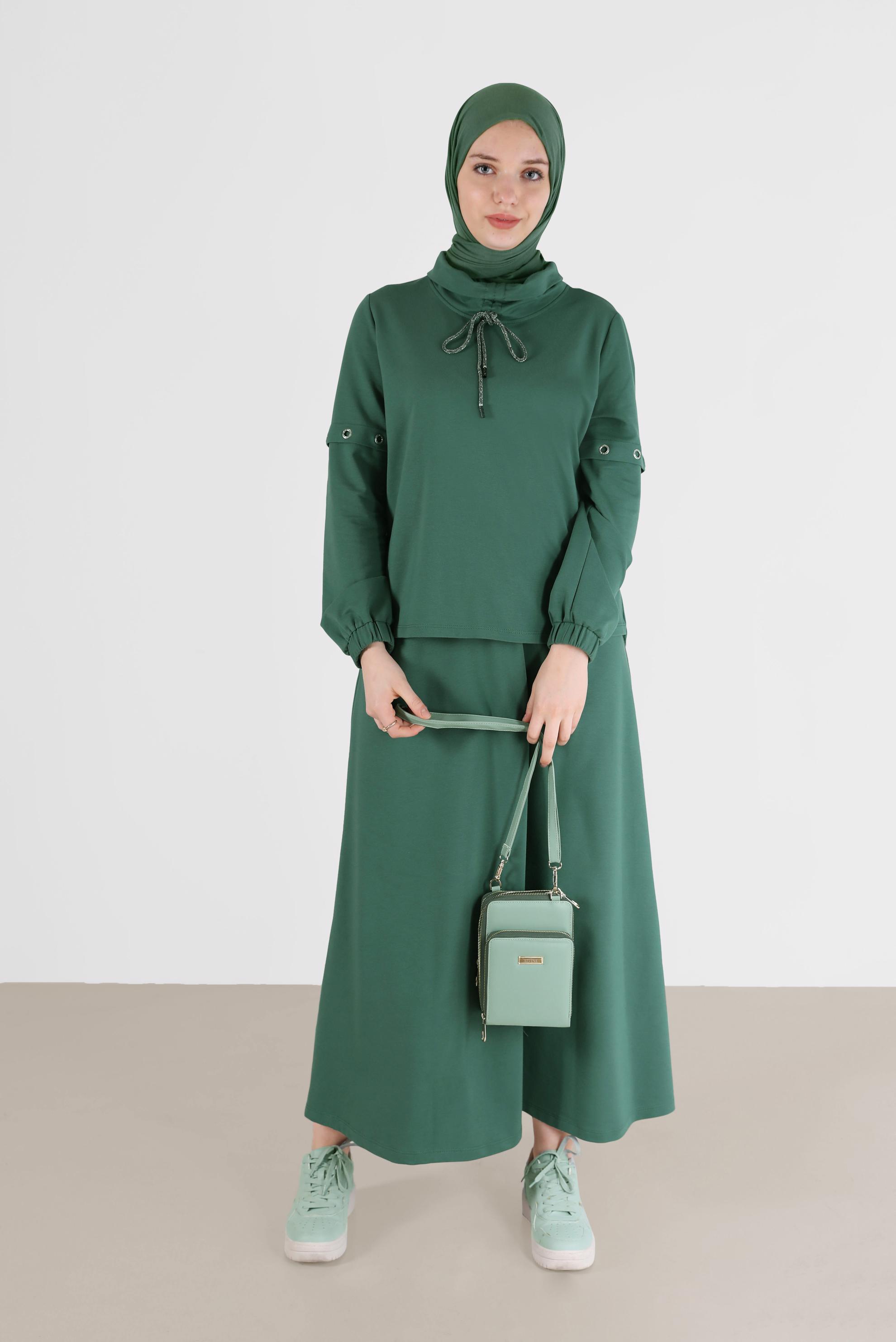 Vêtements hijab VERT ENSEMBLE DE SURVÊTEMENT JUPE 2 PIÈCES À COL COL CHEMISIER AVEC OEILLETS 42347
