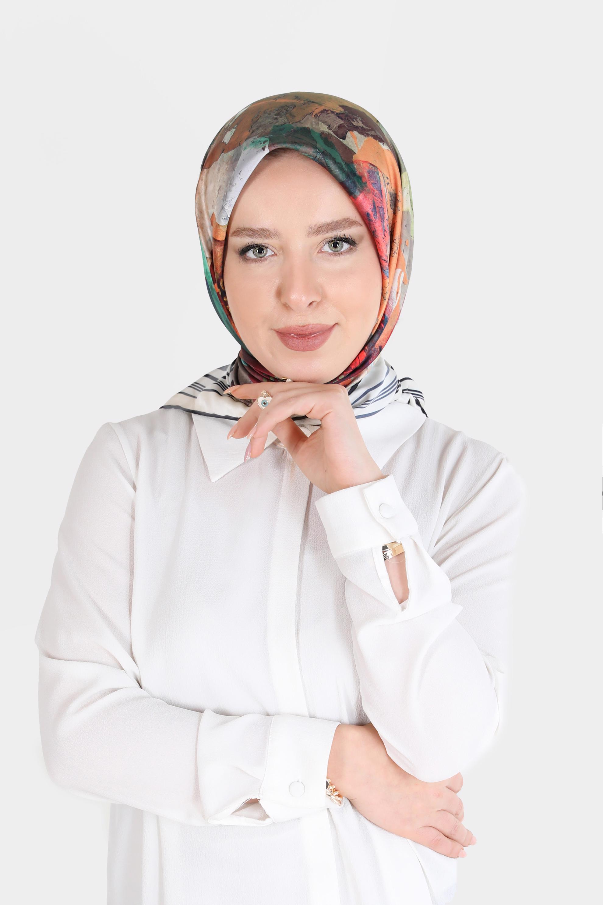 Tesettür giyim SİYAH ALVİNA DİJİTAL SURA EŞARP 8104