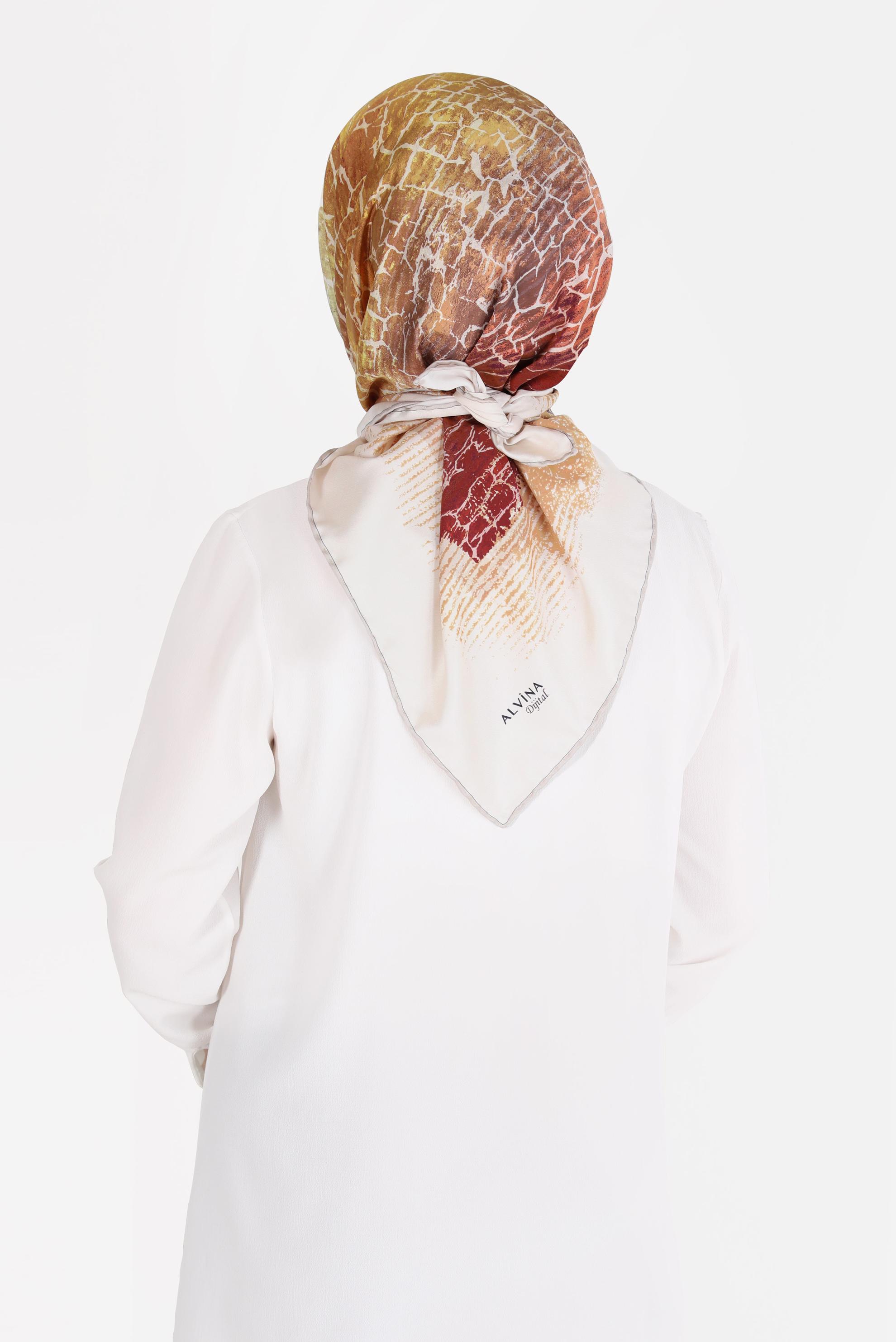 Tesettür giyim ALTIN ALVİNA DİJİTAL TWİLL EŞARP 8105 