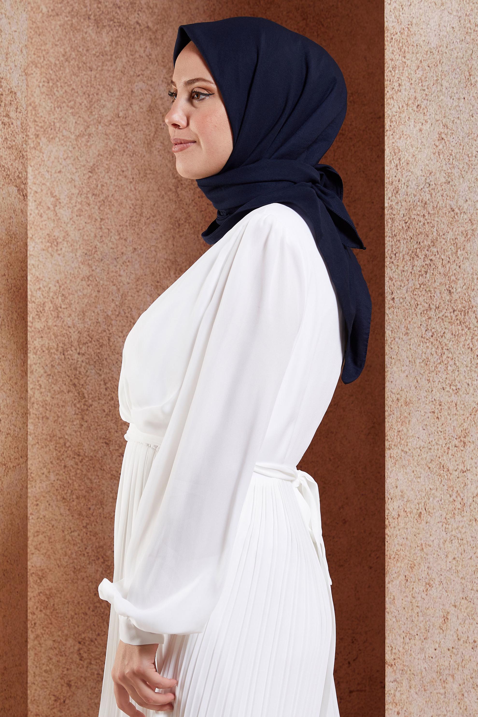 Tesettür giyim LACİVERT ALVİNA PAMUK CAZ EŞARP 8109 