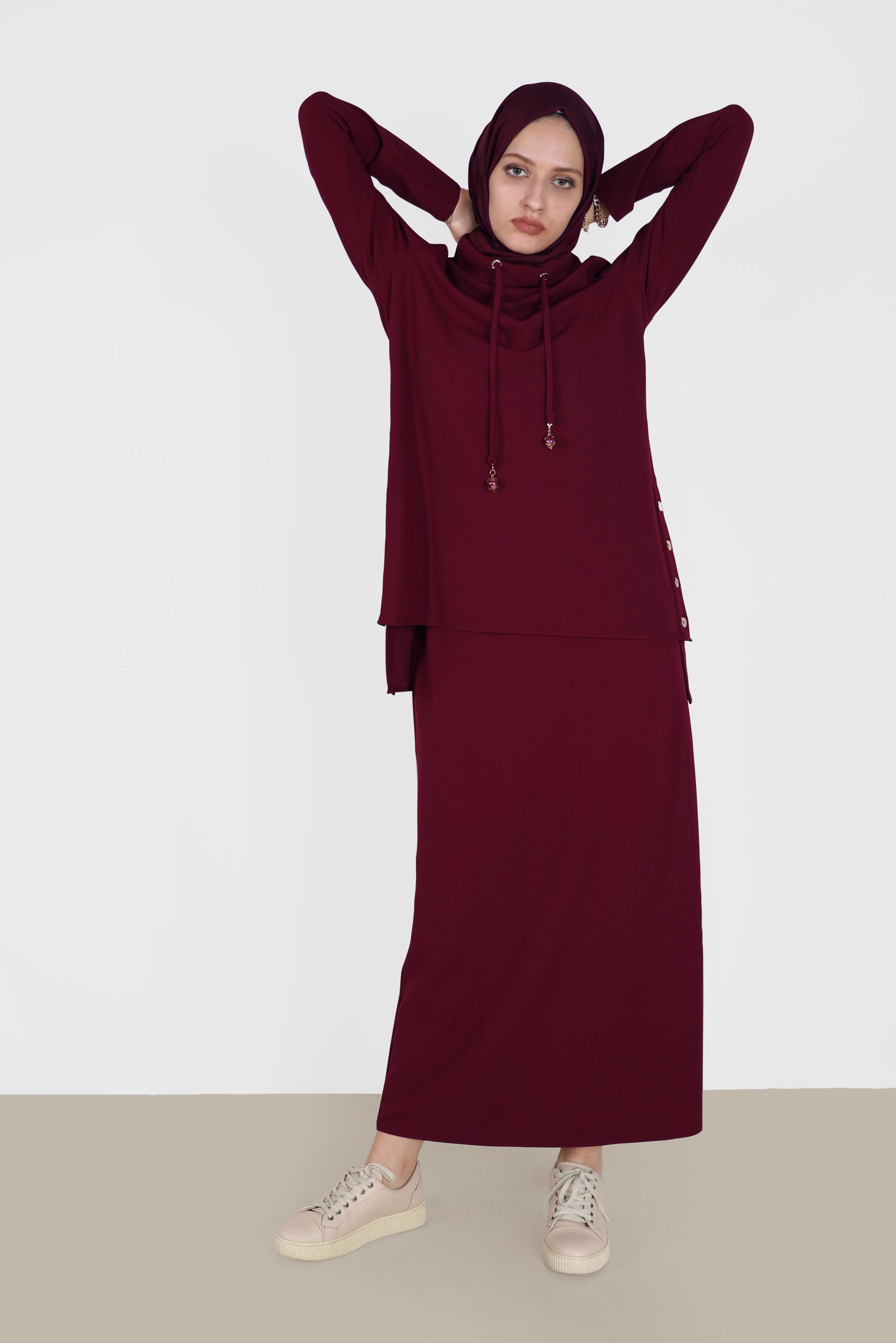 Tesettür giyim BORDO YANLARI DÜĞME DETAYLI İKİLİ ETEKLİ TAKIM 42163 
