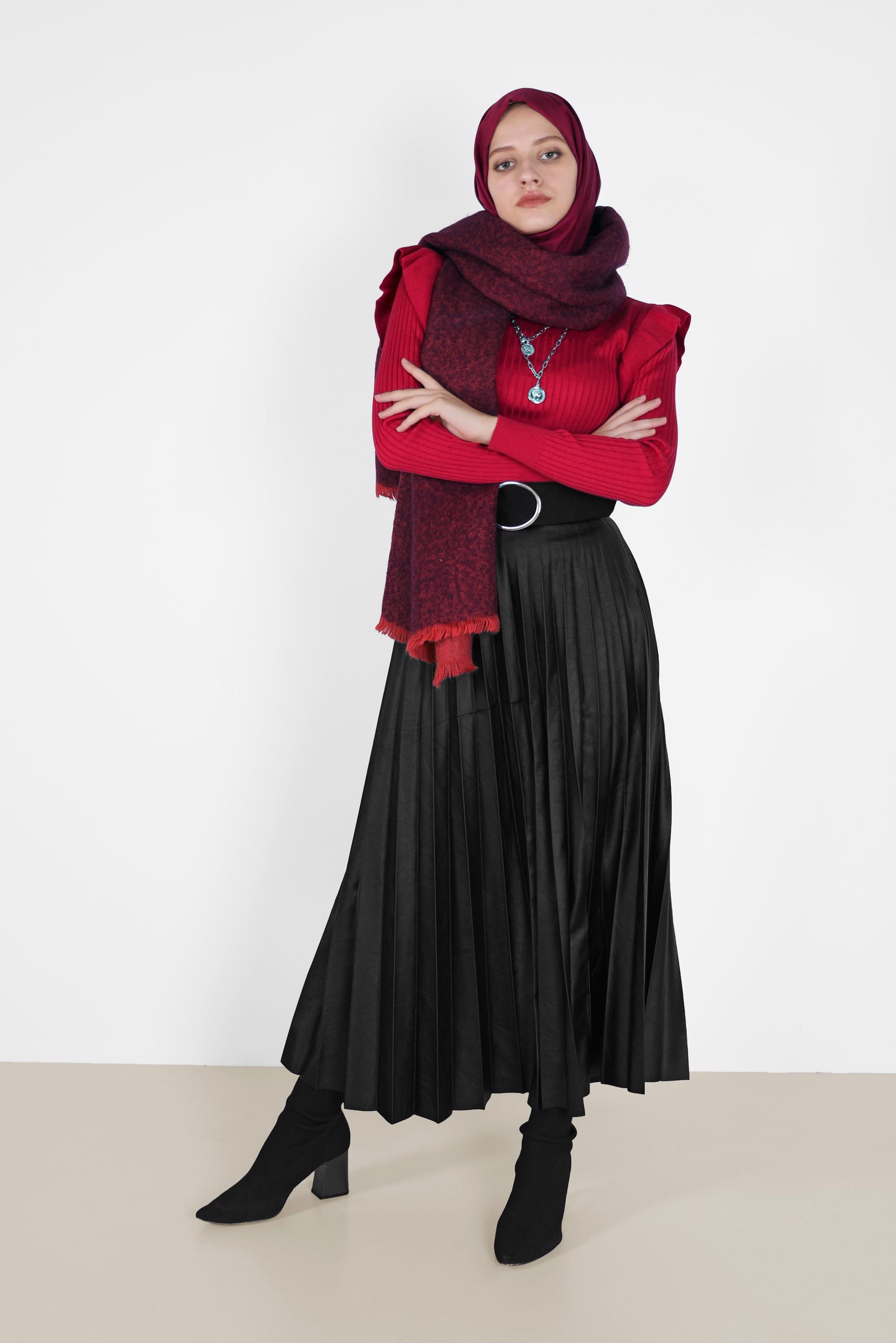 Tesettür giyim SİYAH PİLİSELİ DERİ ETEK 60205