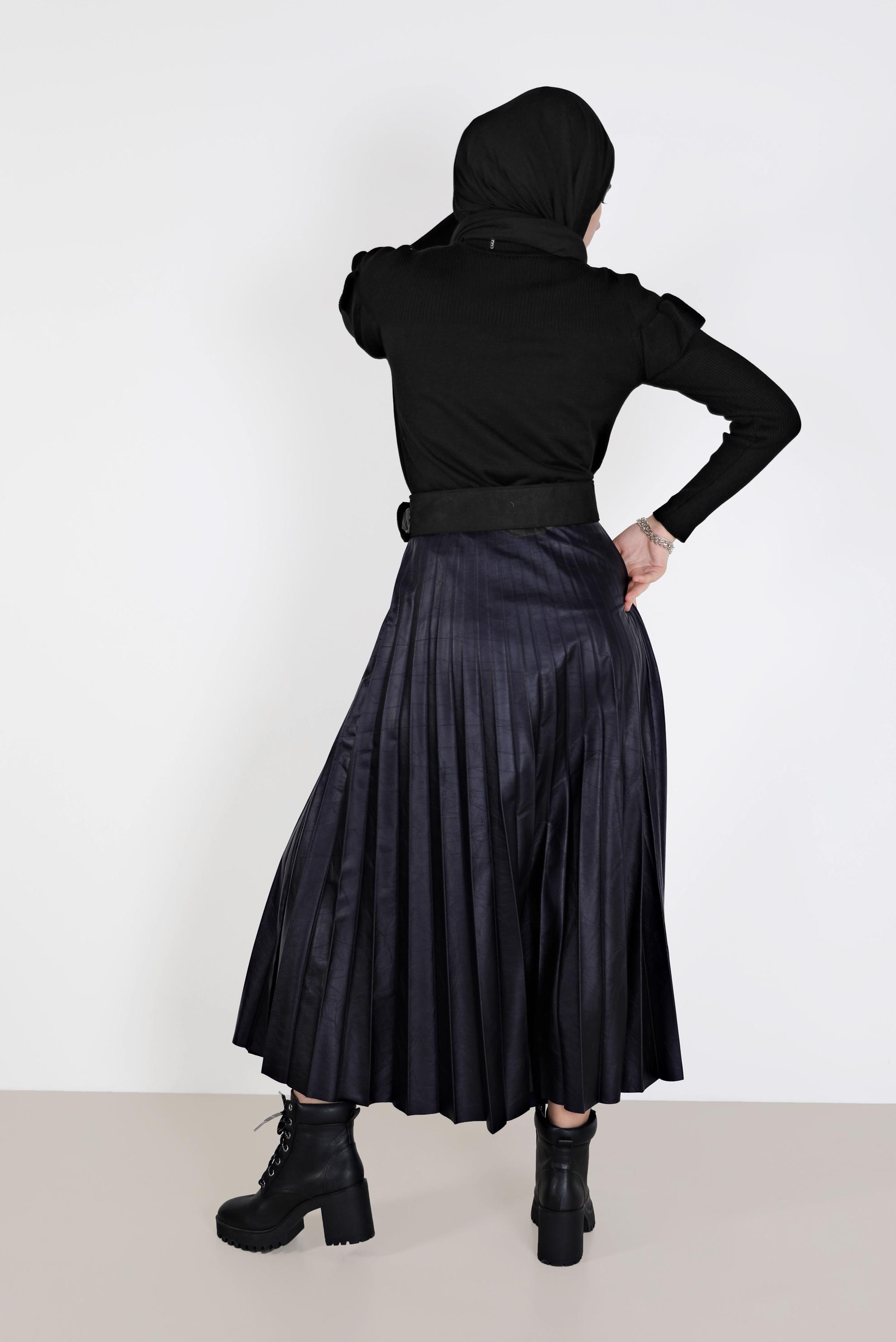 Tesettür giyim LACİVERT PİLİSELİ DERİ ETEK 60205