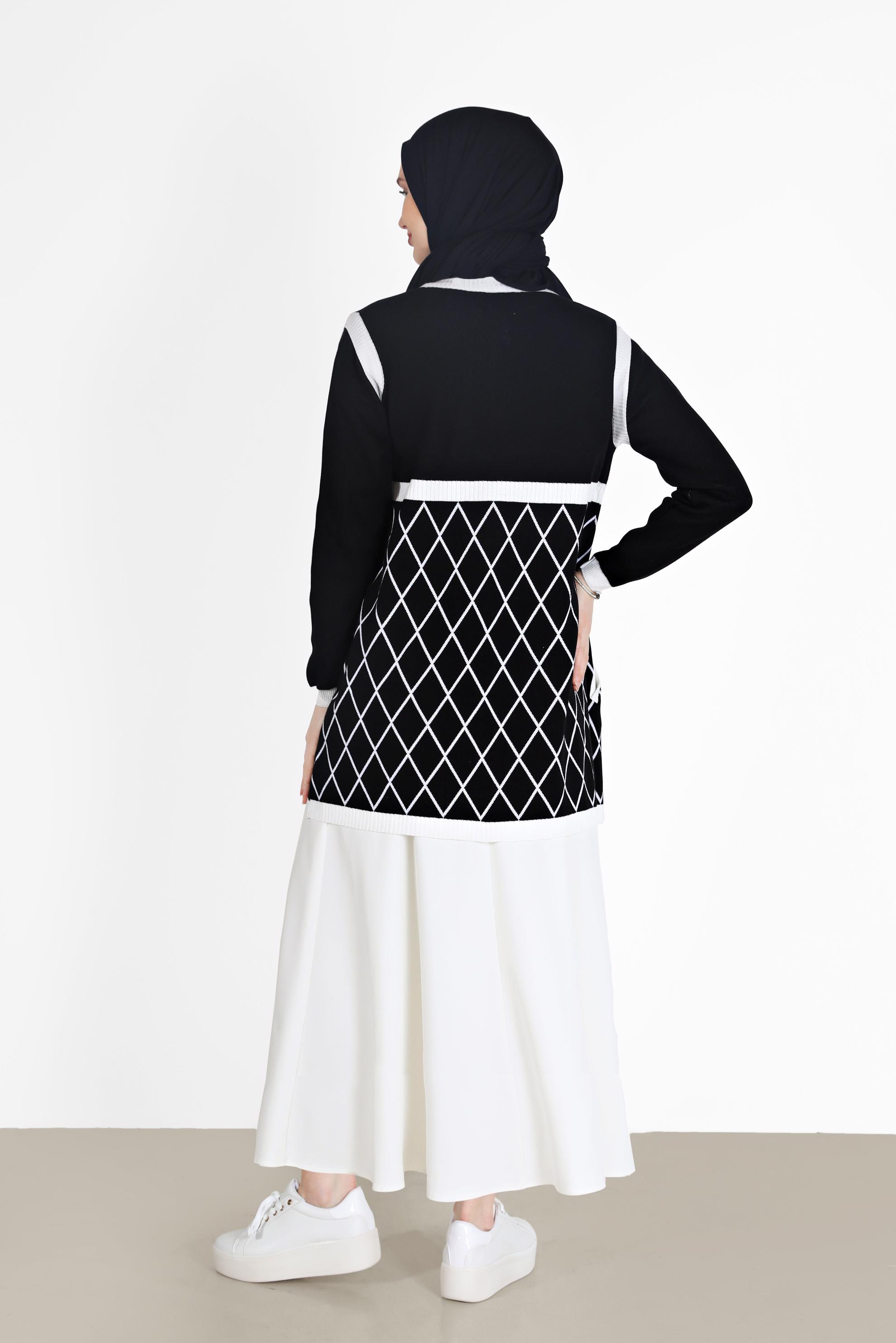 Hijab clothing WHITE PANELLED SKIRT 60212