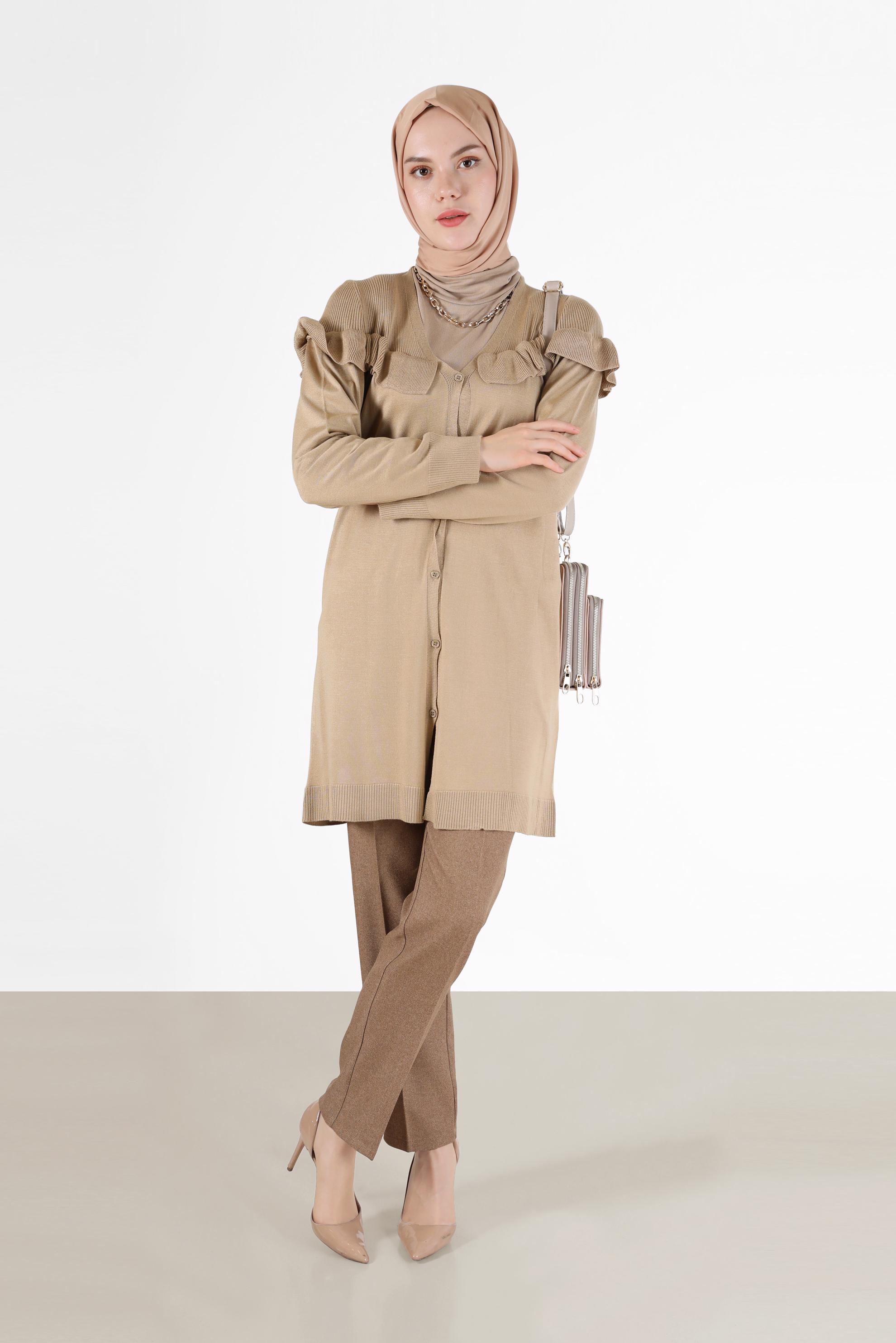 Vêtements hijab BRUN TUNIQUE EN MAILLE BOUTONNEE COL EN V AVEC VOLANTS 42080