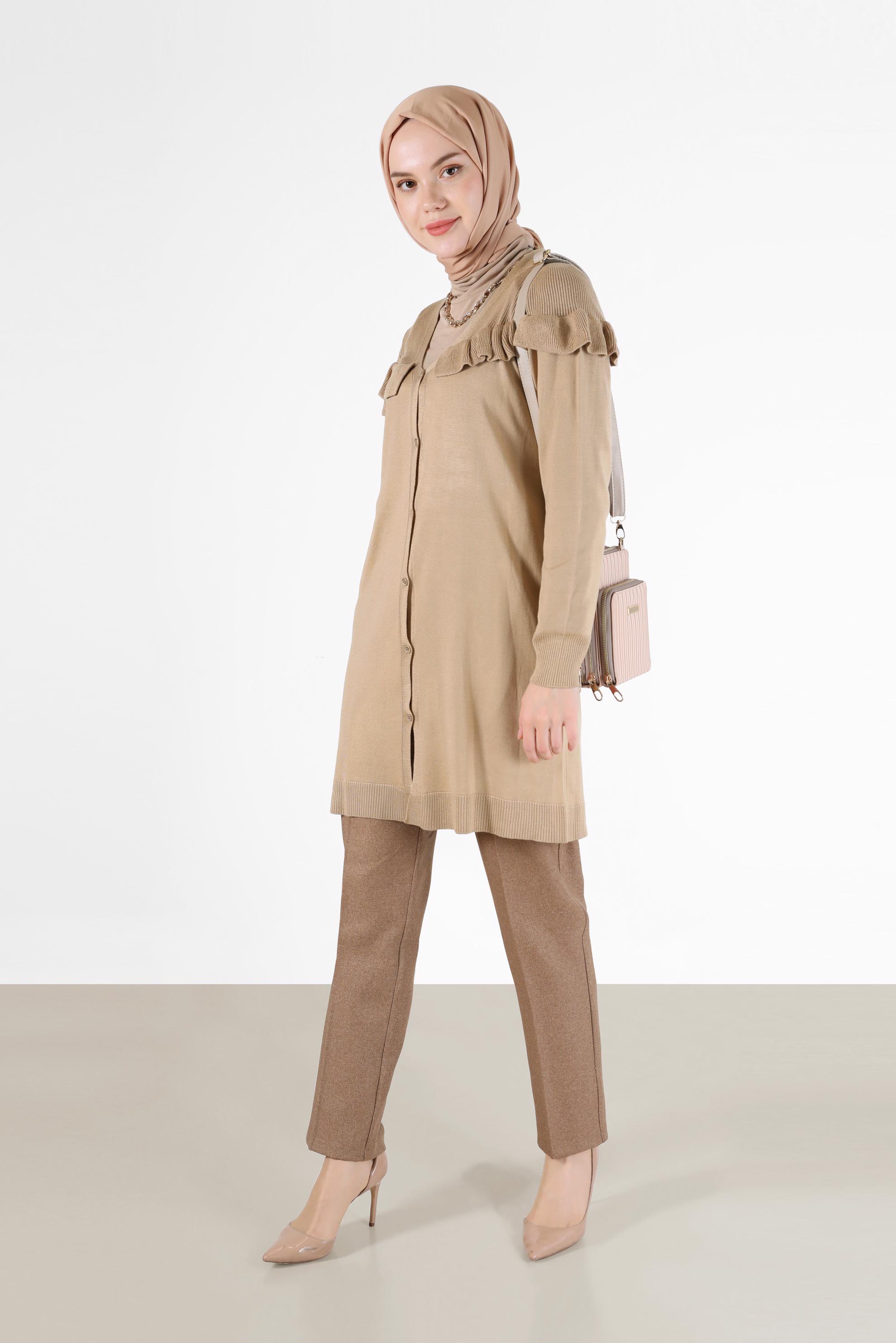 Vêtements hijab BRUN TUNIQUE EN MAILLE BOUTONNEE COL EN V AVEC VOLANTS 42080