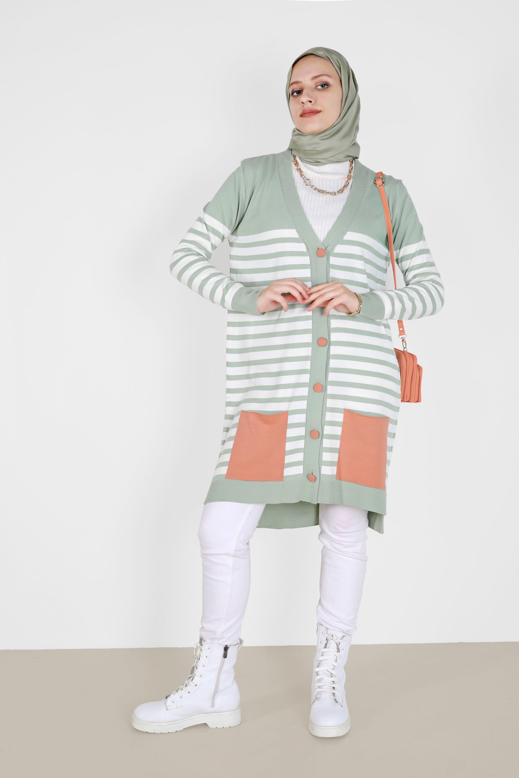 Tesettür giyim YEŞİL CEP DETAYLI ÇİZGİLİ TRİKO HIRKA 42110 