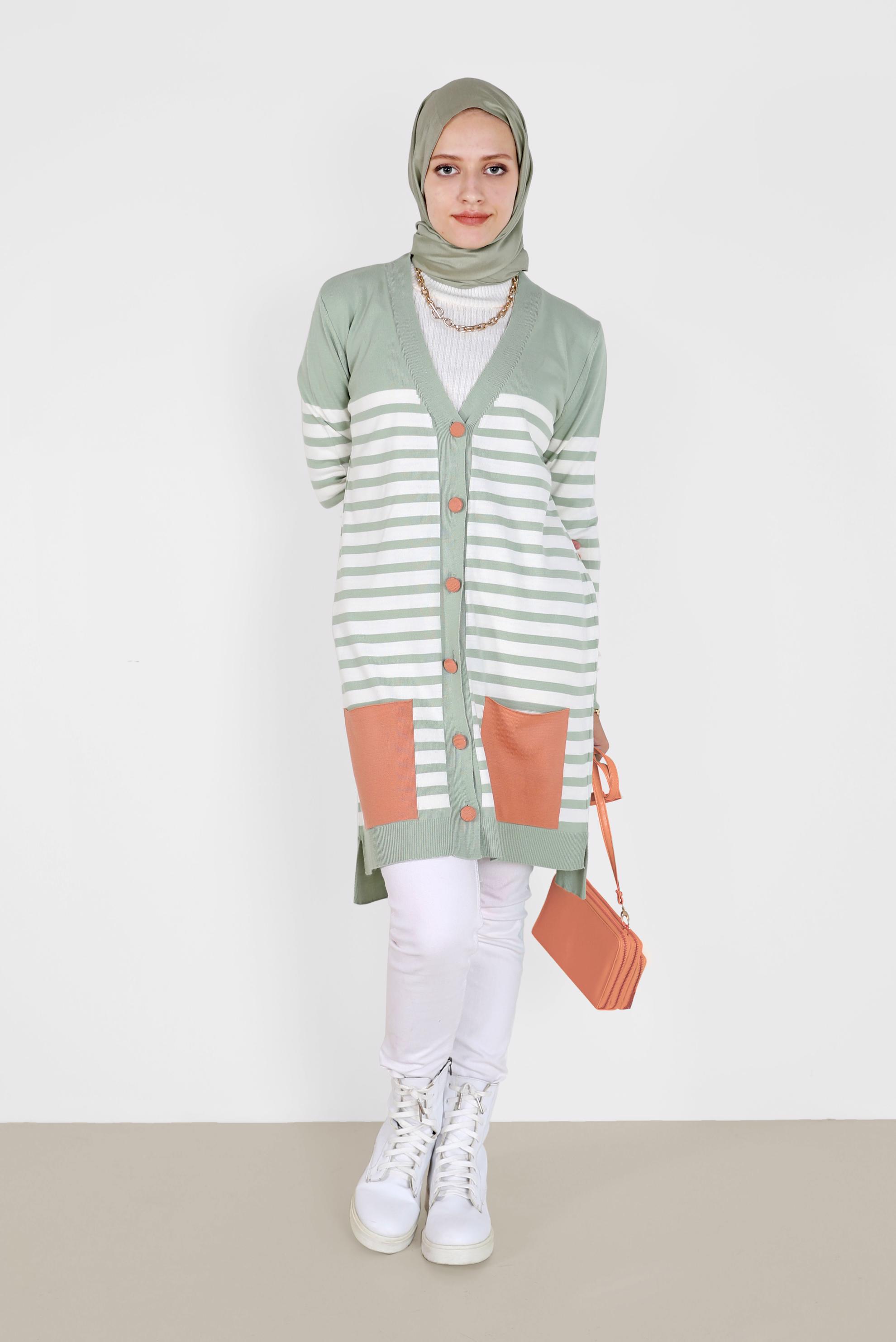 Tesettür giyim YEŞİL CEP DETAYLI ÇİZGİLİ TRİKO HIRKA 42110 