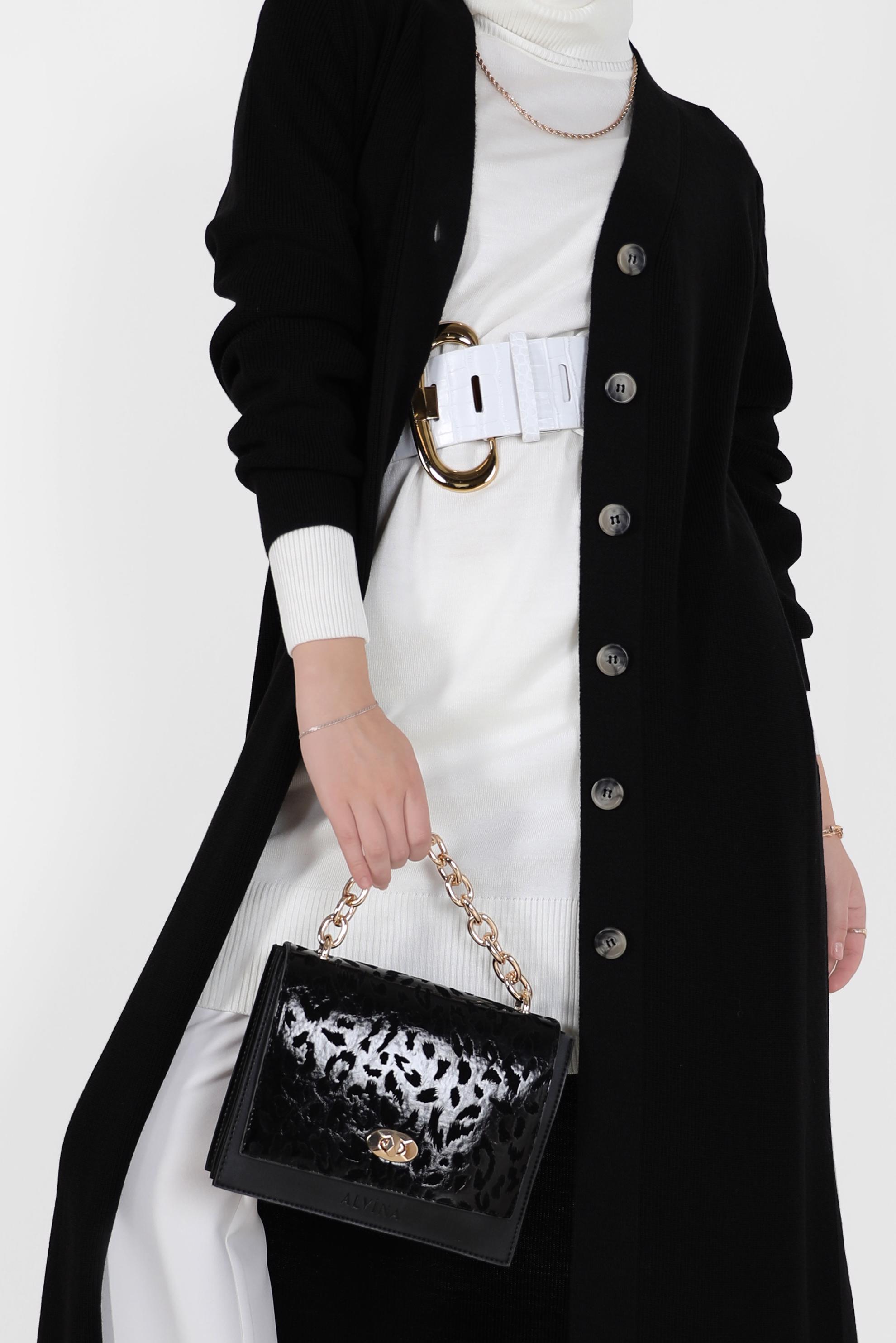 Tesettür giyim SİYAH DÜĞMELİ YIRTMAÇ DETAYLI TRİKO HIRKA 42113 