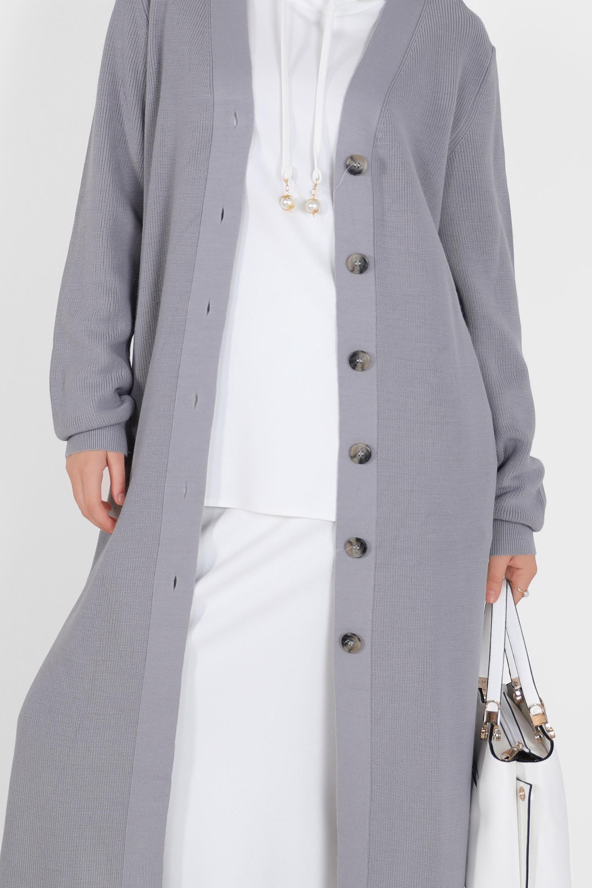 Tesettür giyim GRİ DÜĞMELİ YIRTMAÇ DETAYLI TRİKO HIRKA 42113 