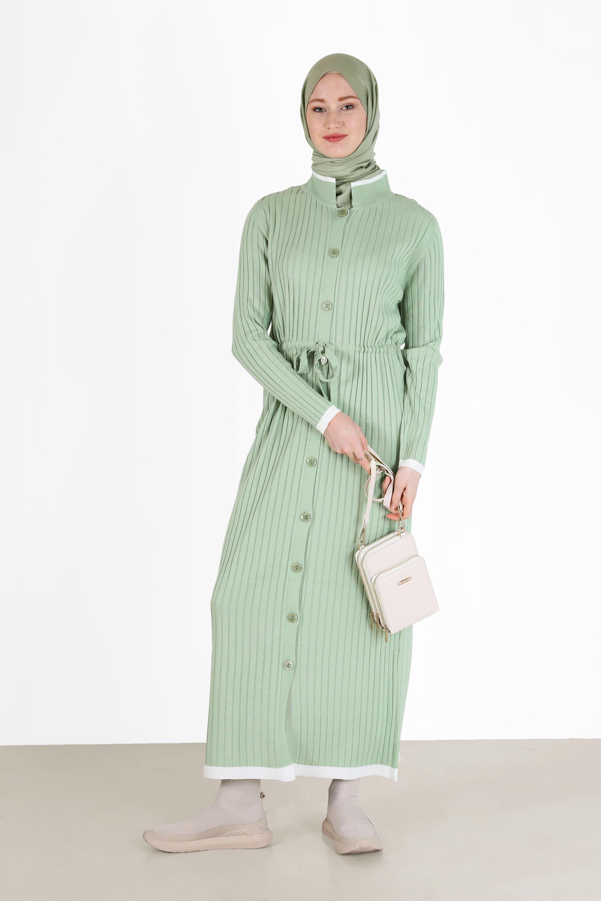 Tesettür giyim YEŞİL KENDİNDEN DESENLİ BELDEN BÜZGÜLÜ  TRİKO ELBİSE 42118 