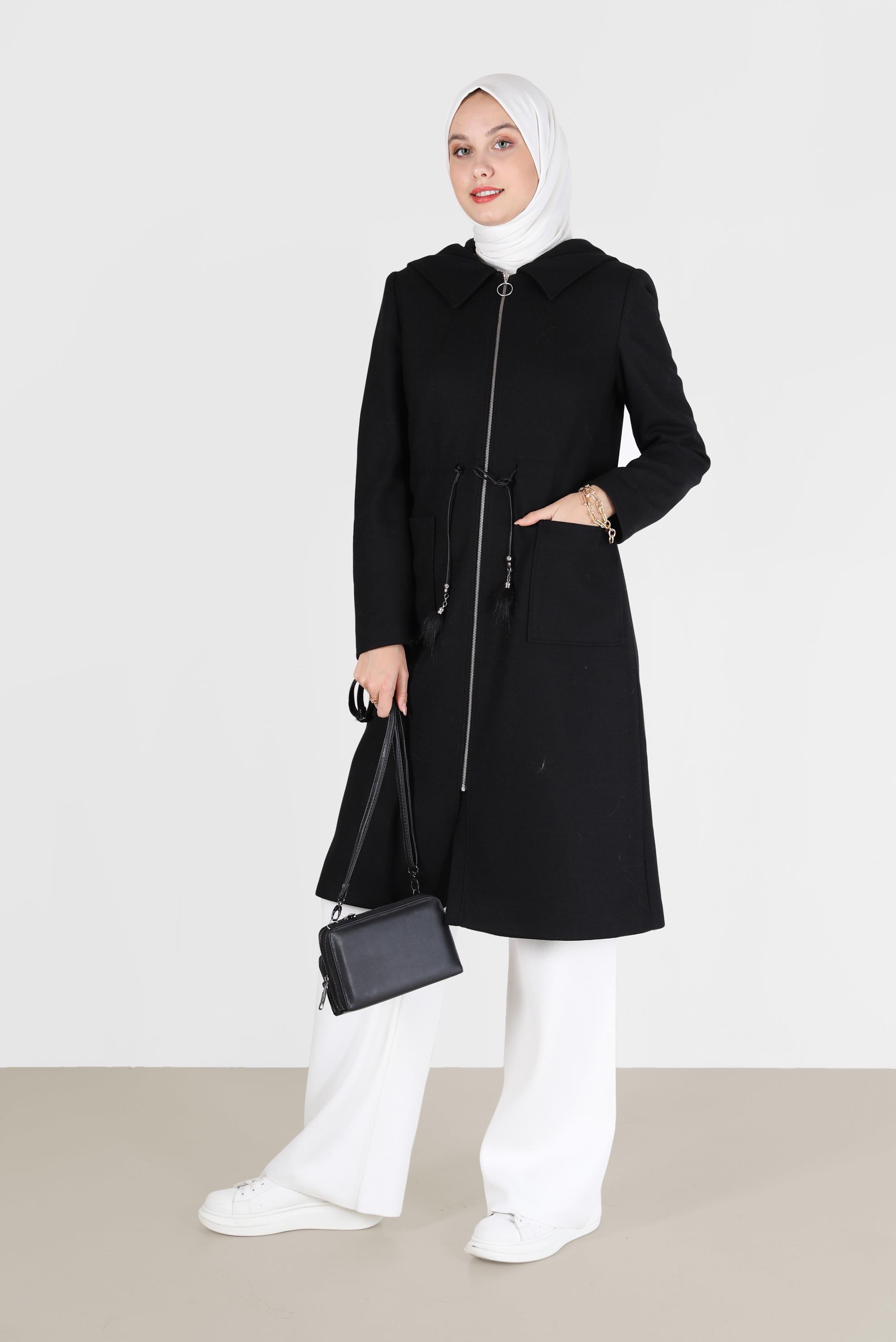Tesettür giyim SİYAH BELDEN BAĞLAMALI KAPÜŞONLU KABAN 90202 