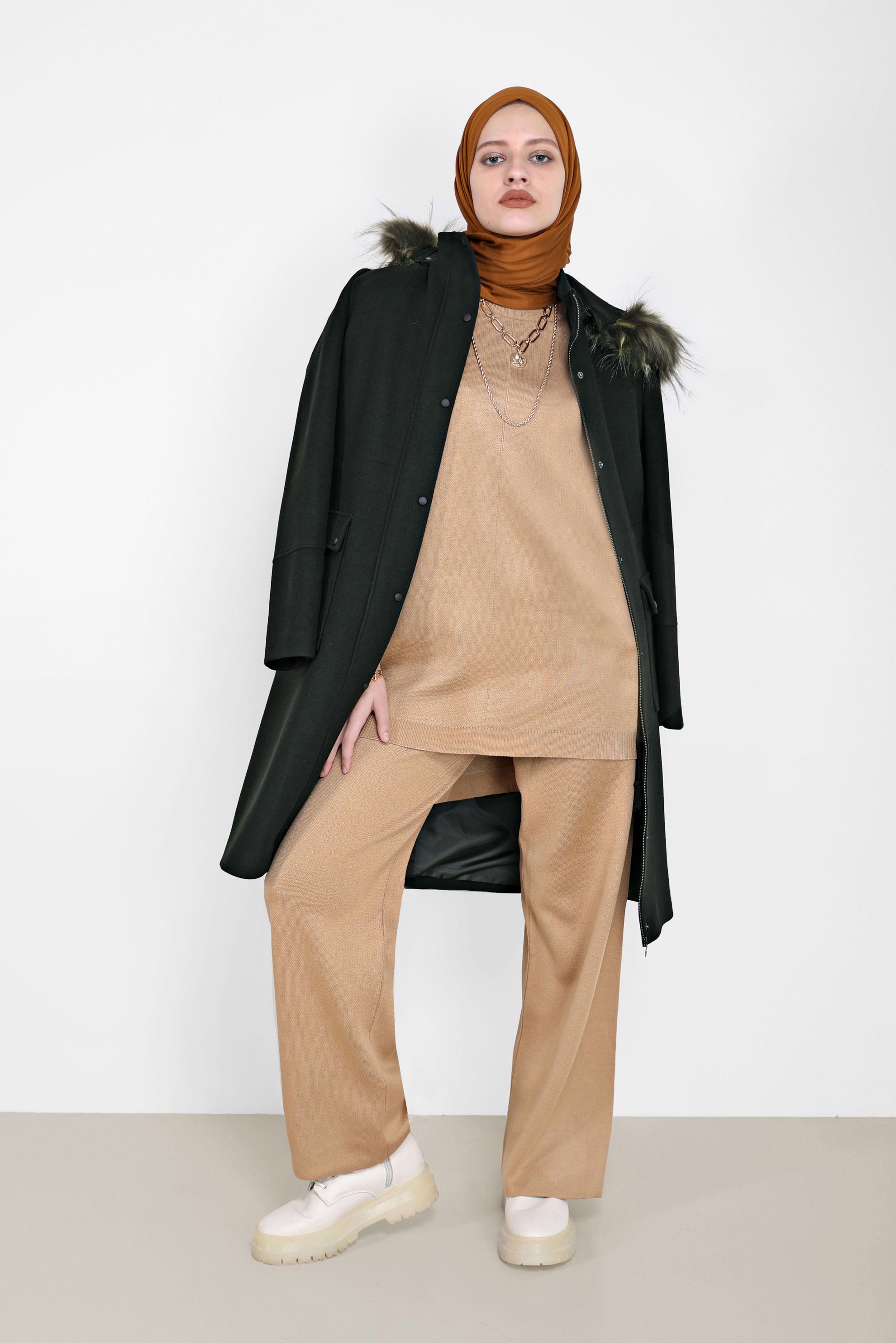 Tesettür giyim HAKİ CEPLİ KAPÜŞONLU KABAN 90203 